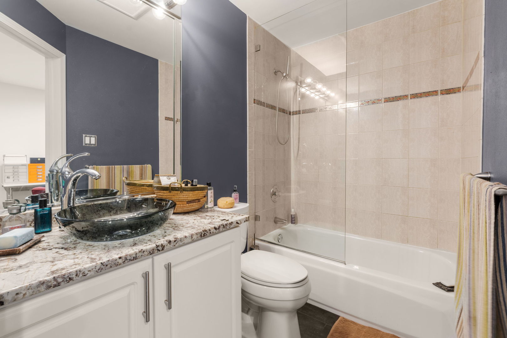 1781 W ALTGELD Street Unit: D