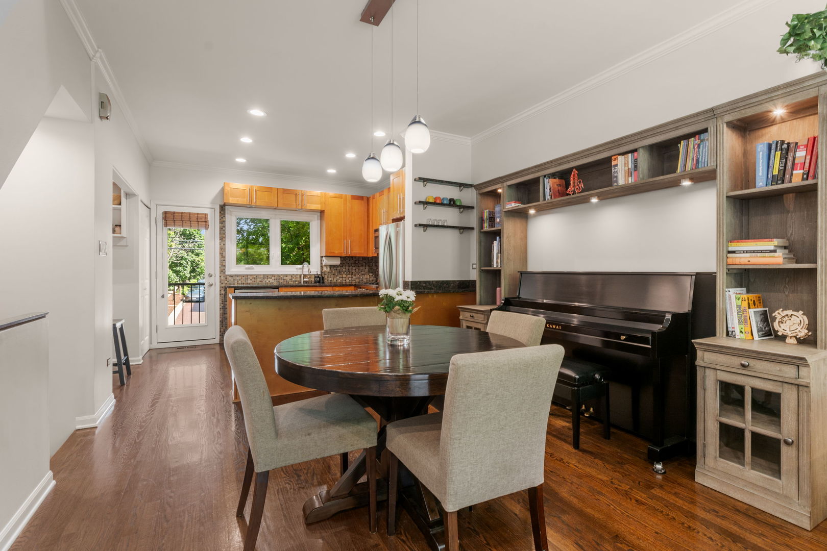 1781 W ALTGELD Street Unit: D