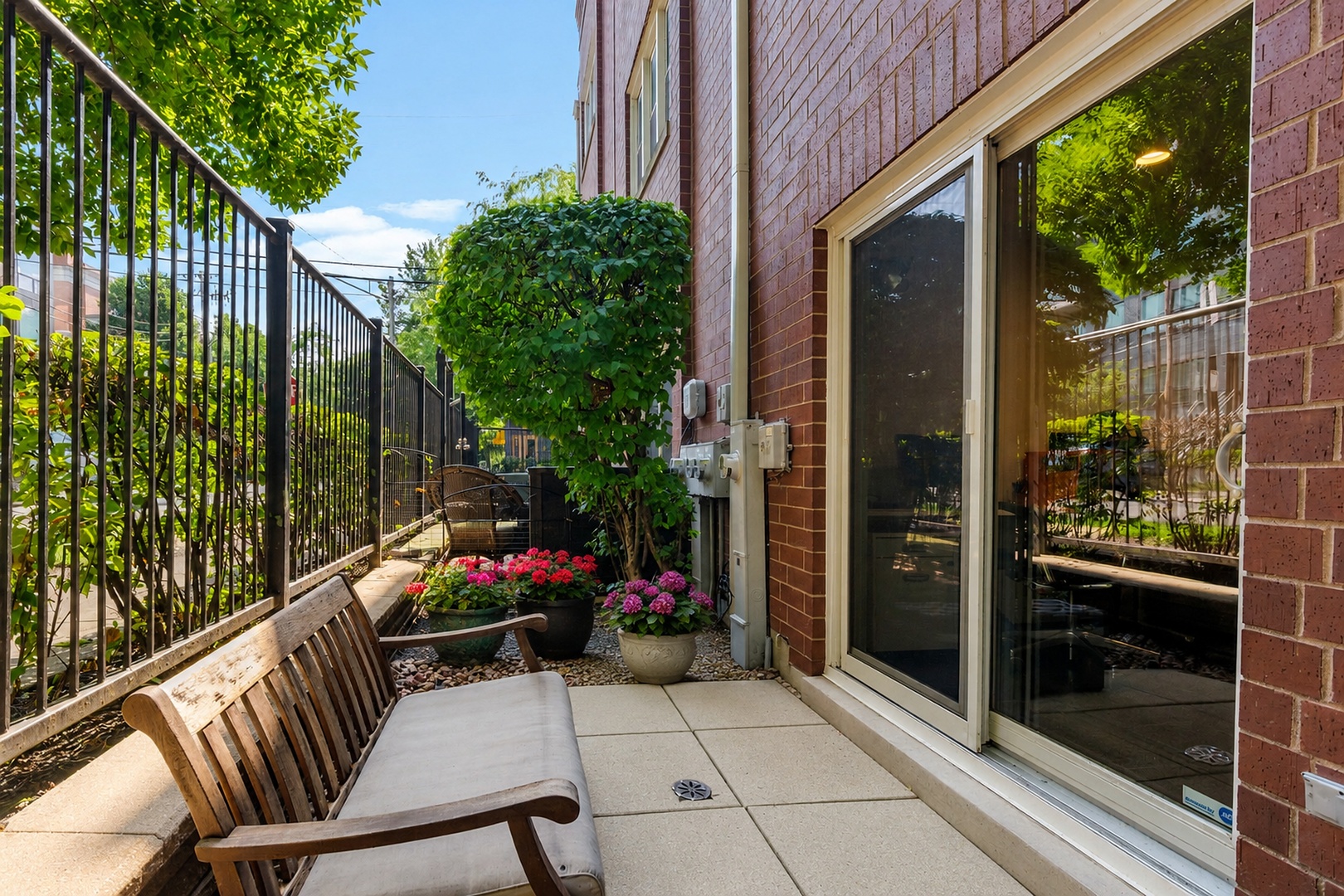 1781 W ALTGELD Street Unit: D