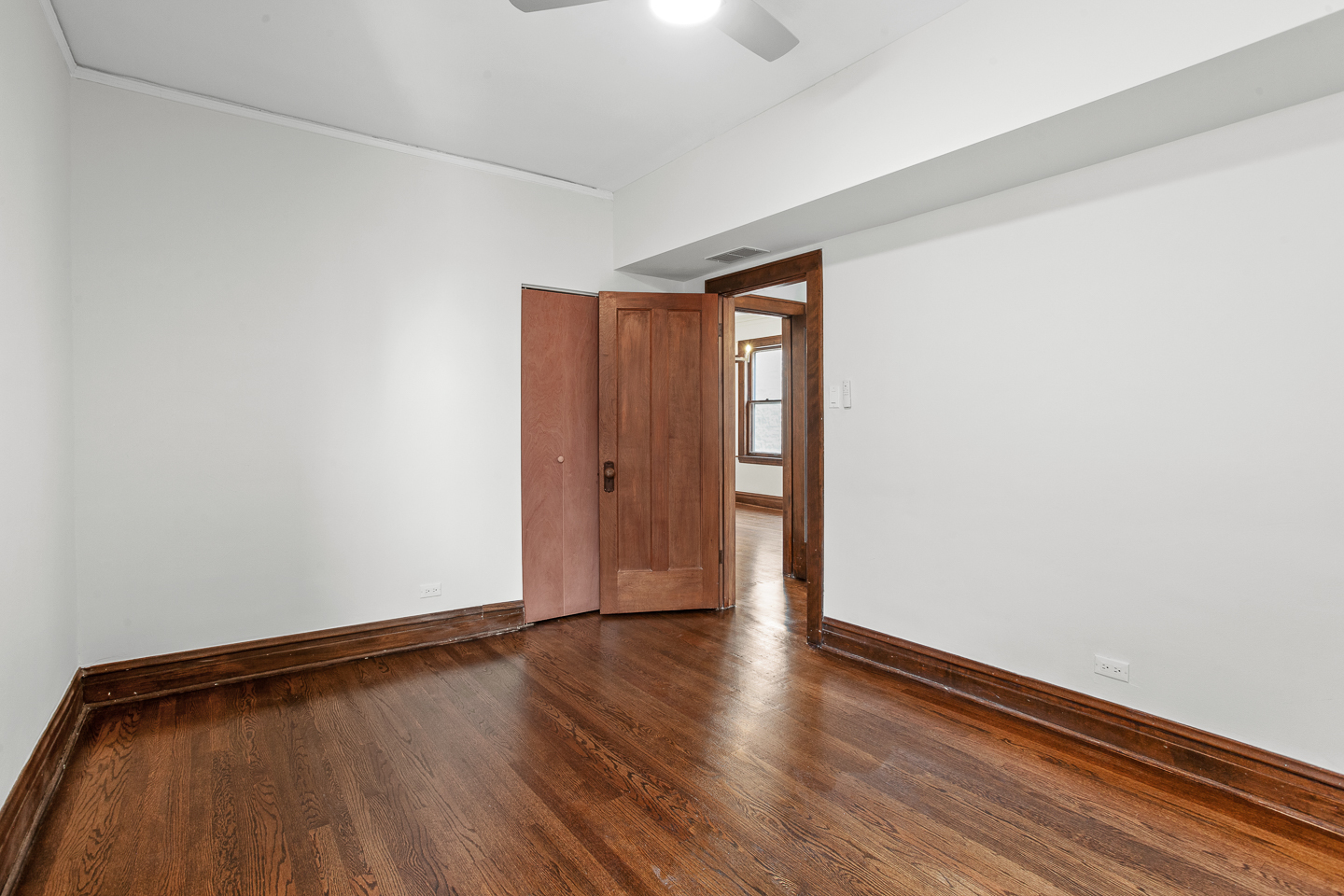 4925 N Kentucky Avenue Unit: 2