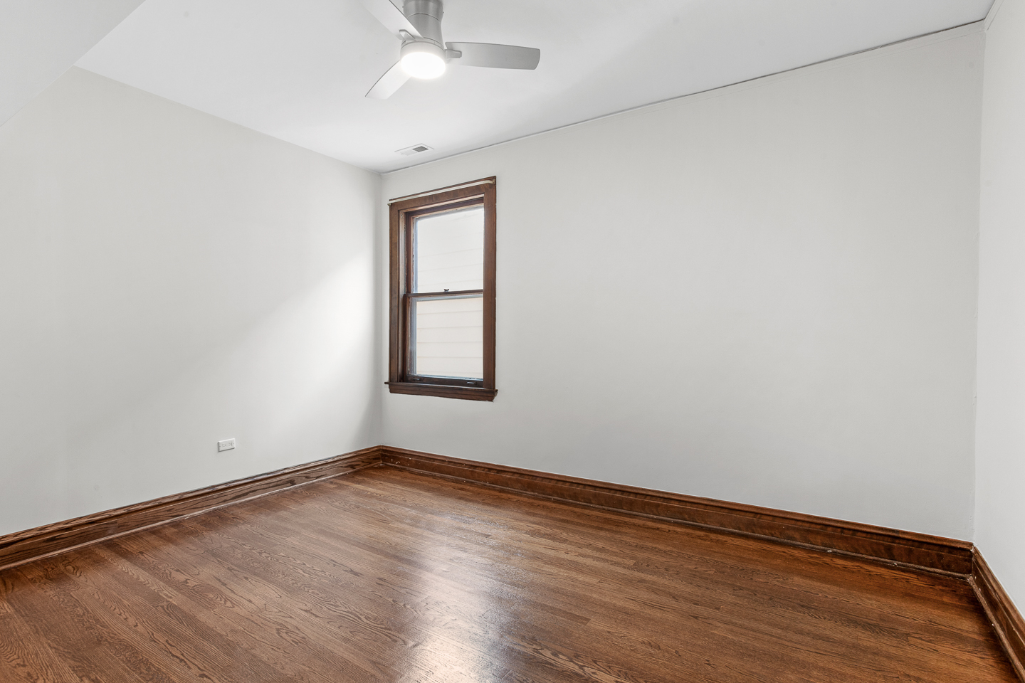 4925 N Kentucky Avenue Unit: 2