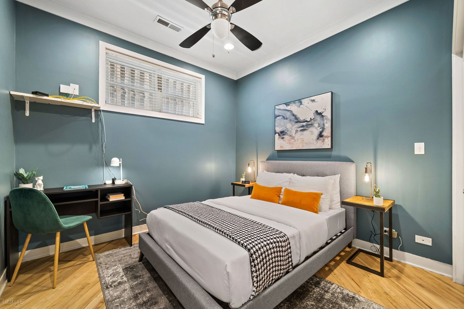 3756 W LELAND Avenue Unit: 1S