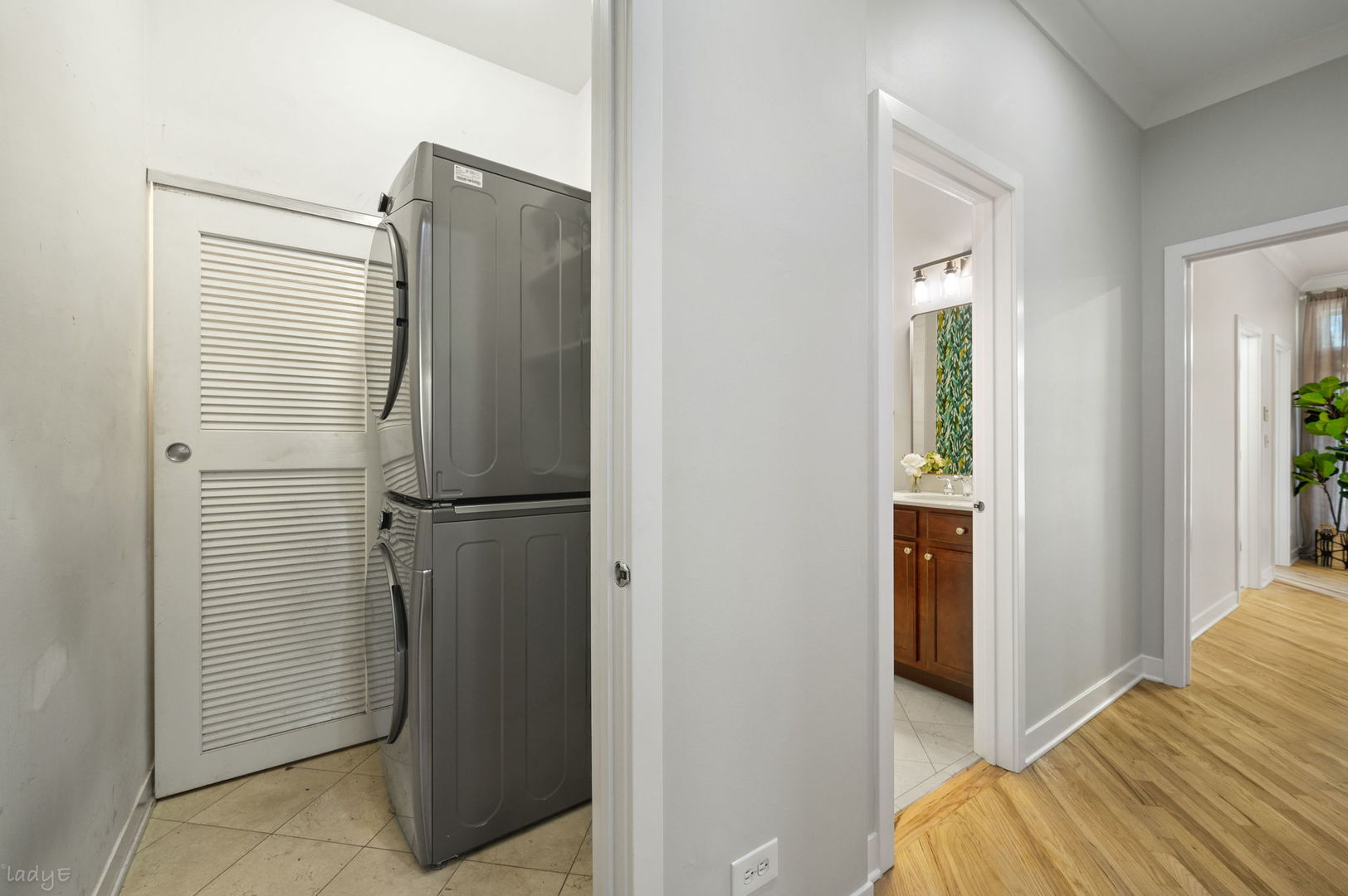 3756 W LELAND Avenue Unit: 1S