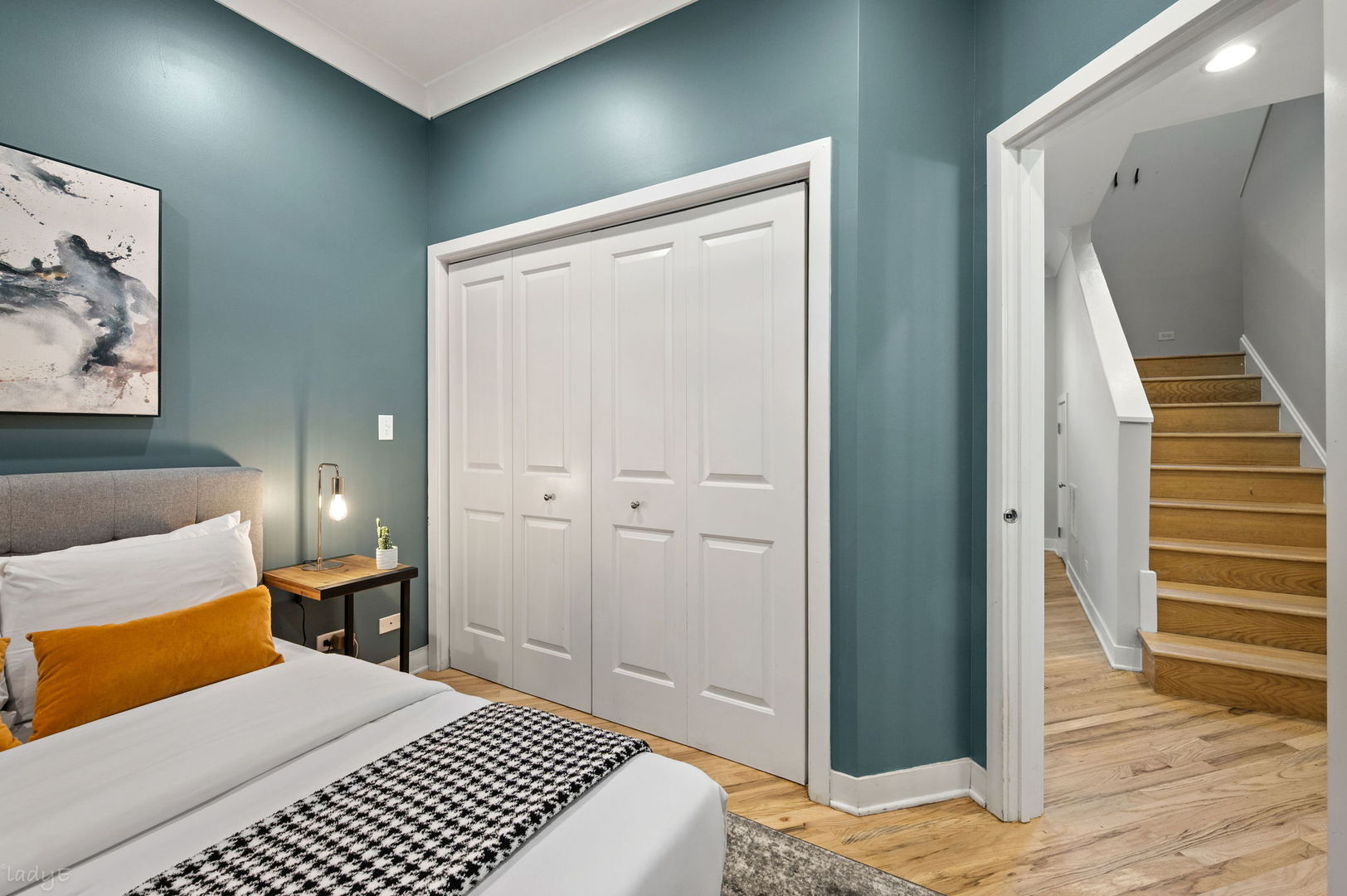 3756 W LELAND Avenue Unit: 1S