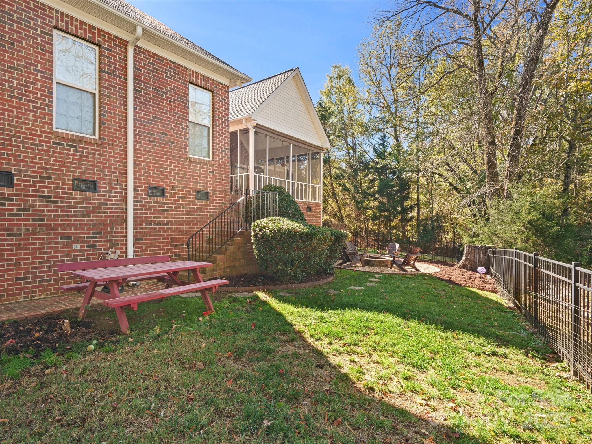 8702 Victory Gallop Court