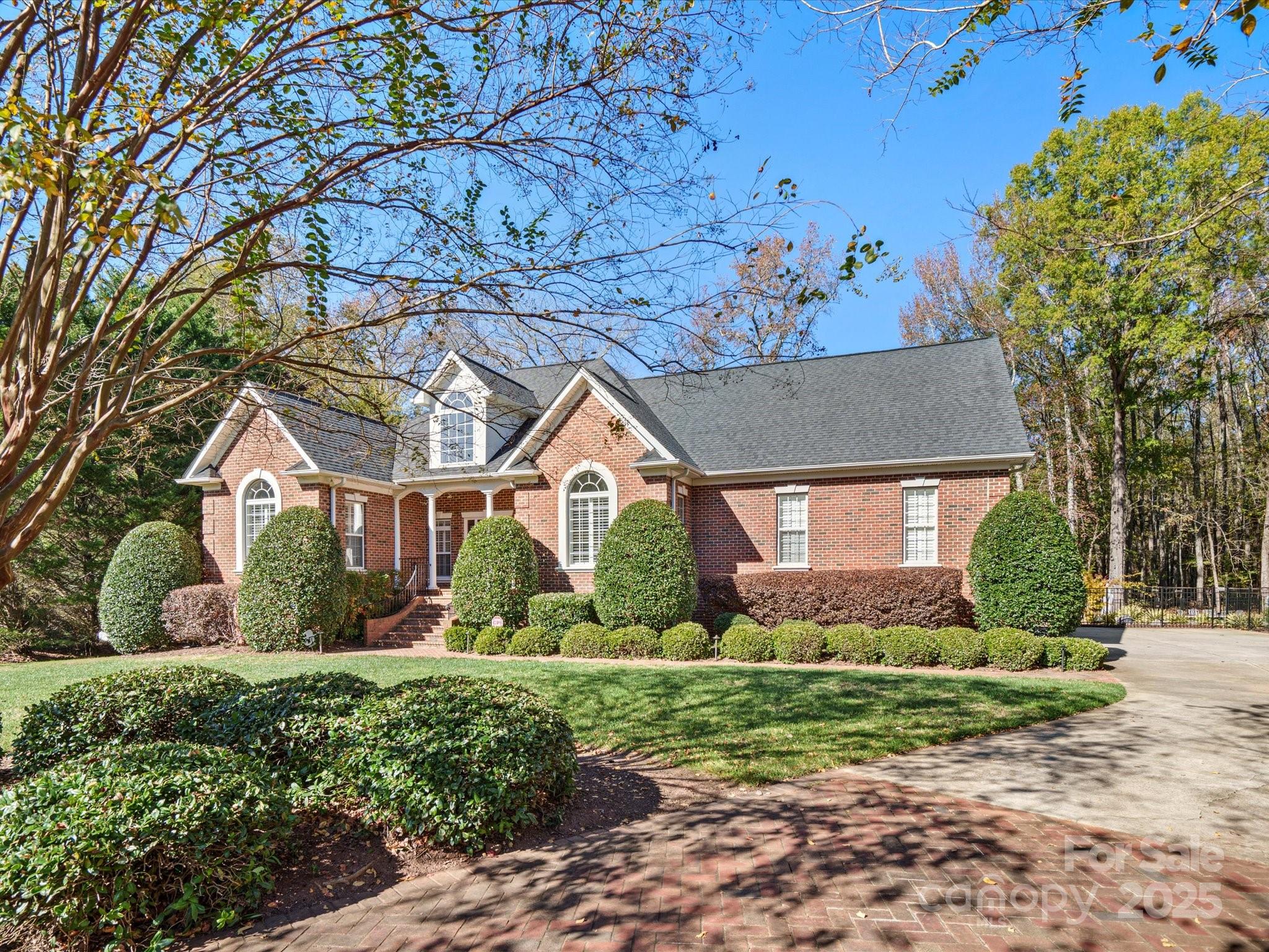 8702 Victory Gallop Court