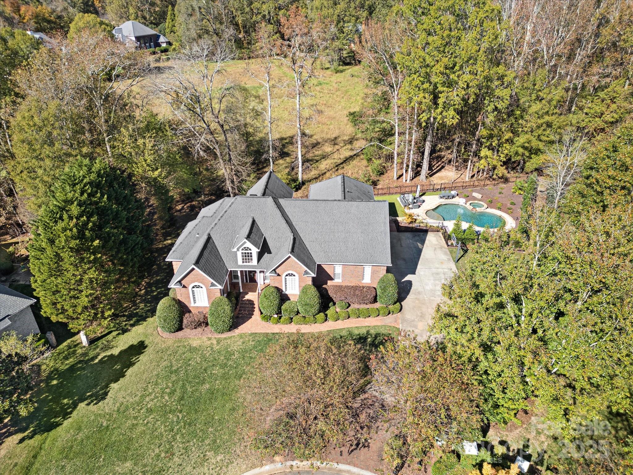 8702 Victory Gallop Court