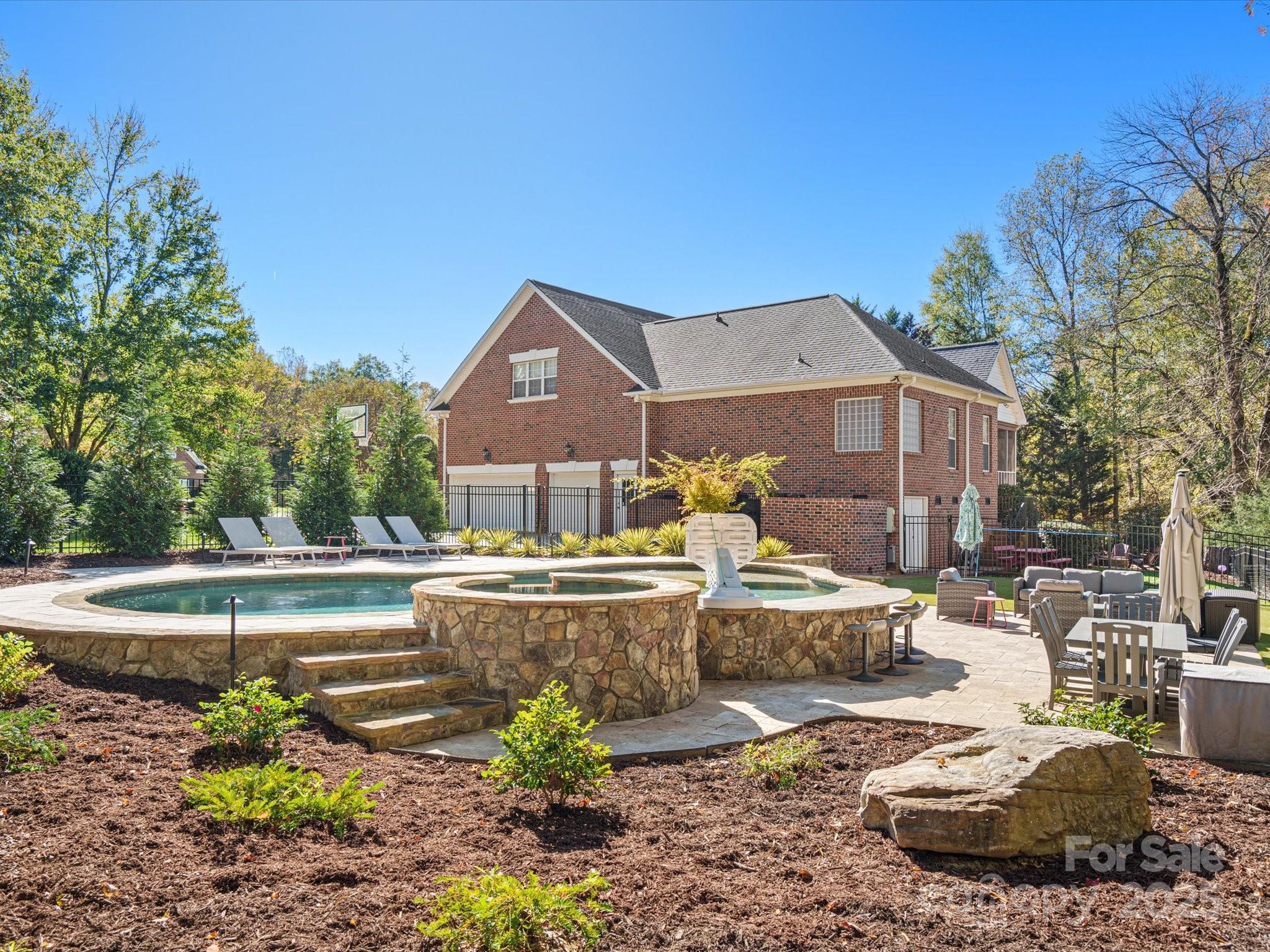 8702 Victory Gallop Court