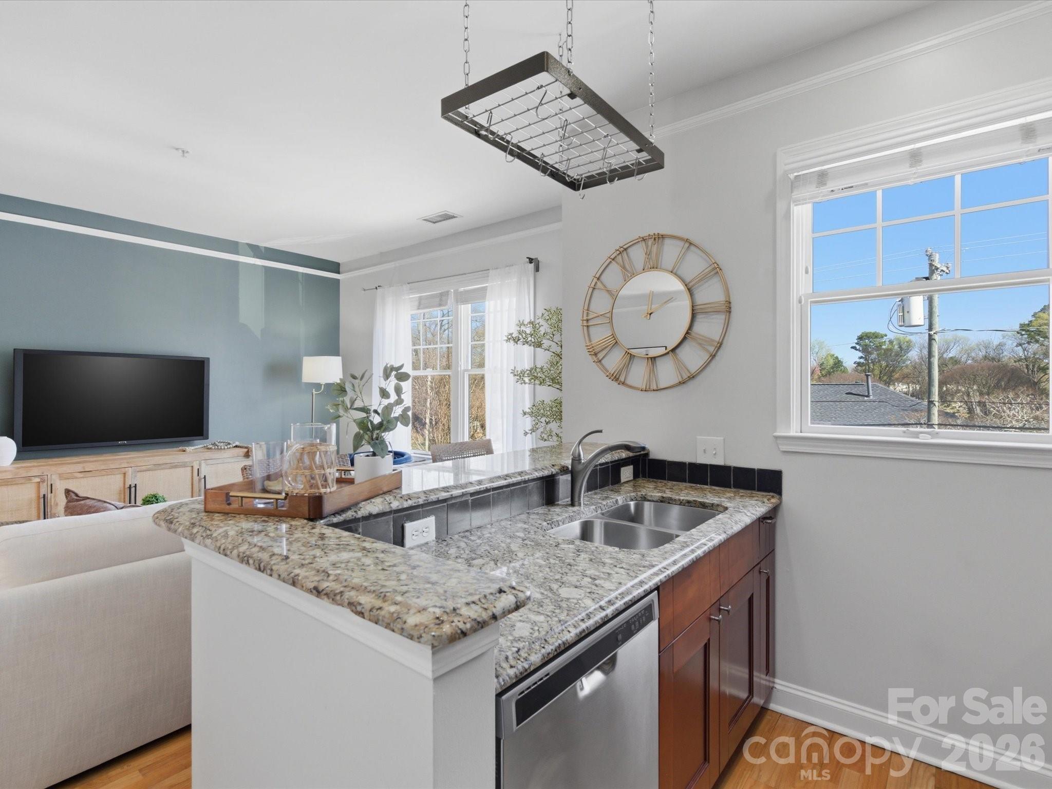 400 Clarice Avenue Unit: 160