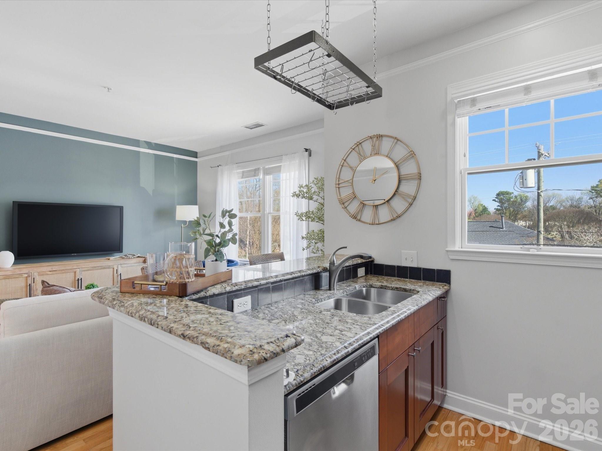 400 Clarice Avenue Unit: 160