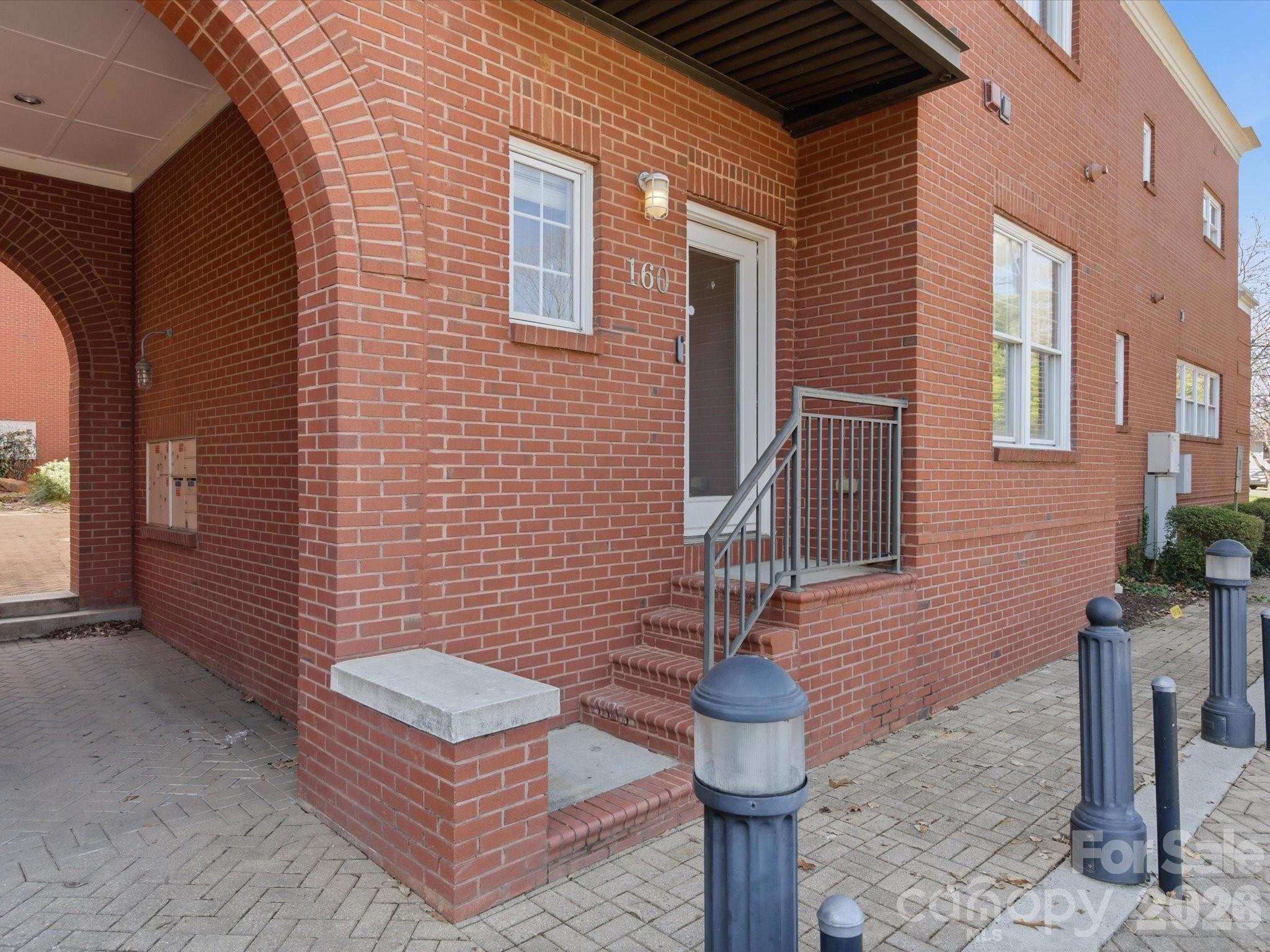 400 Clarice Avenue Unit: 160