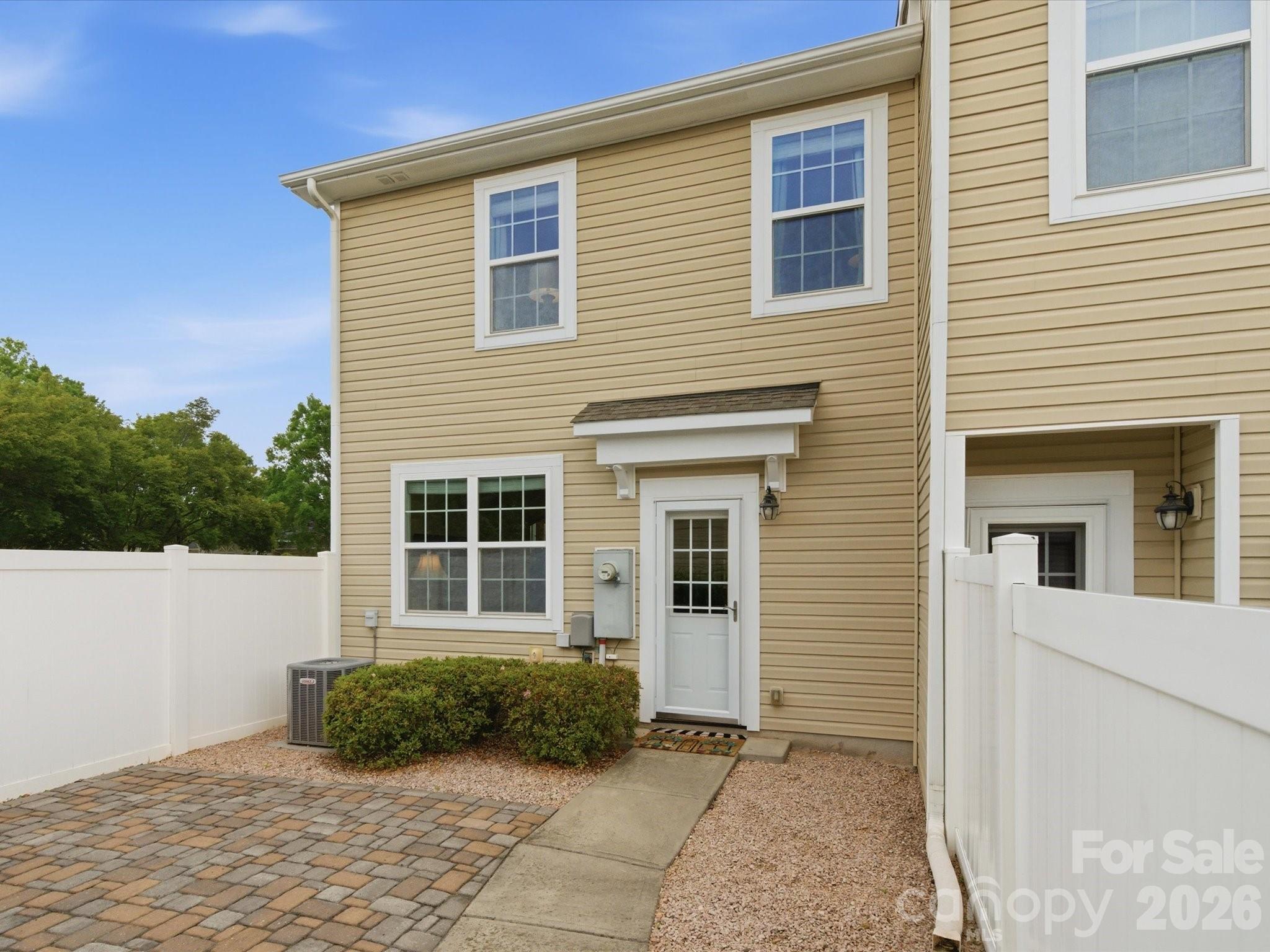 18439 The Commons Boulevard
