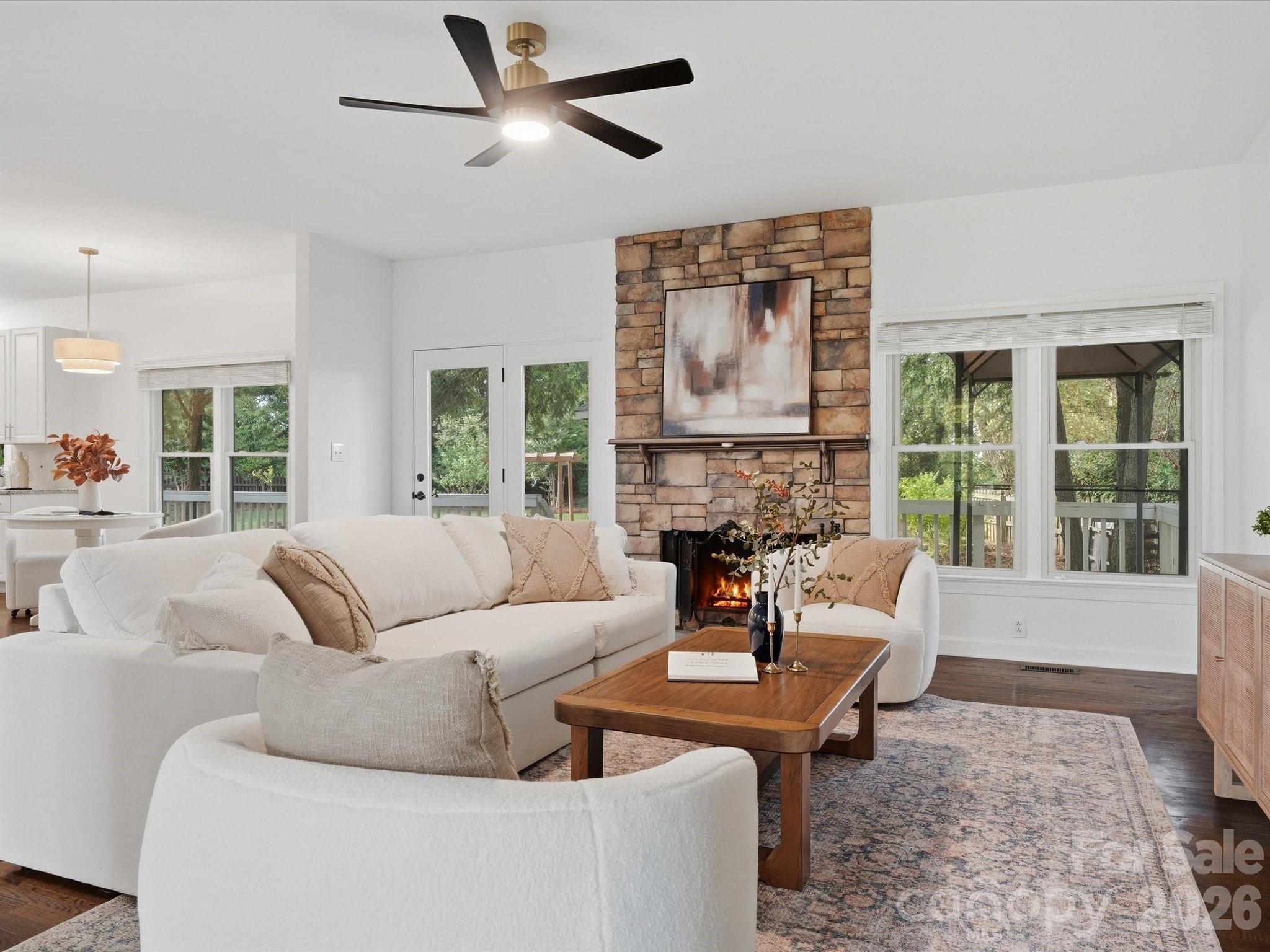 123 Topsail Place