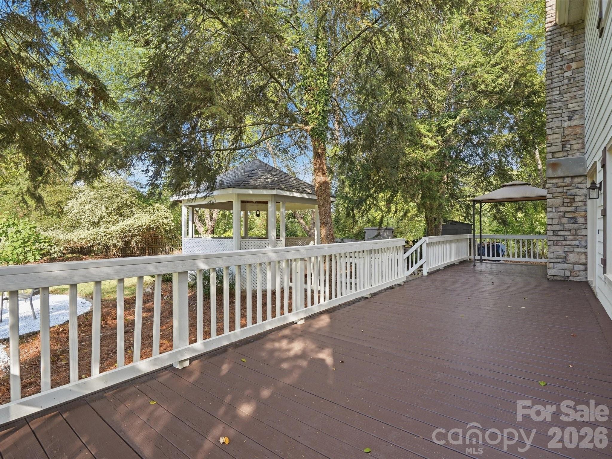 123 Topsail Place