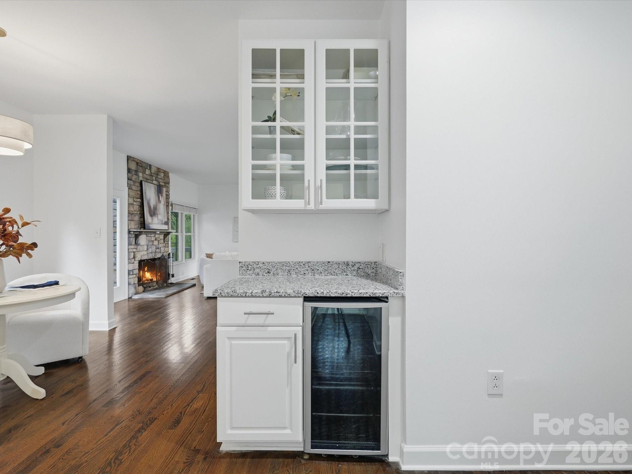 123 Topsail Place