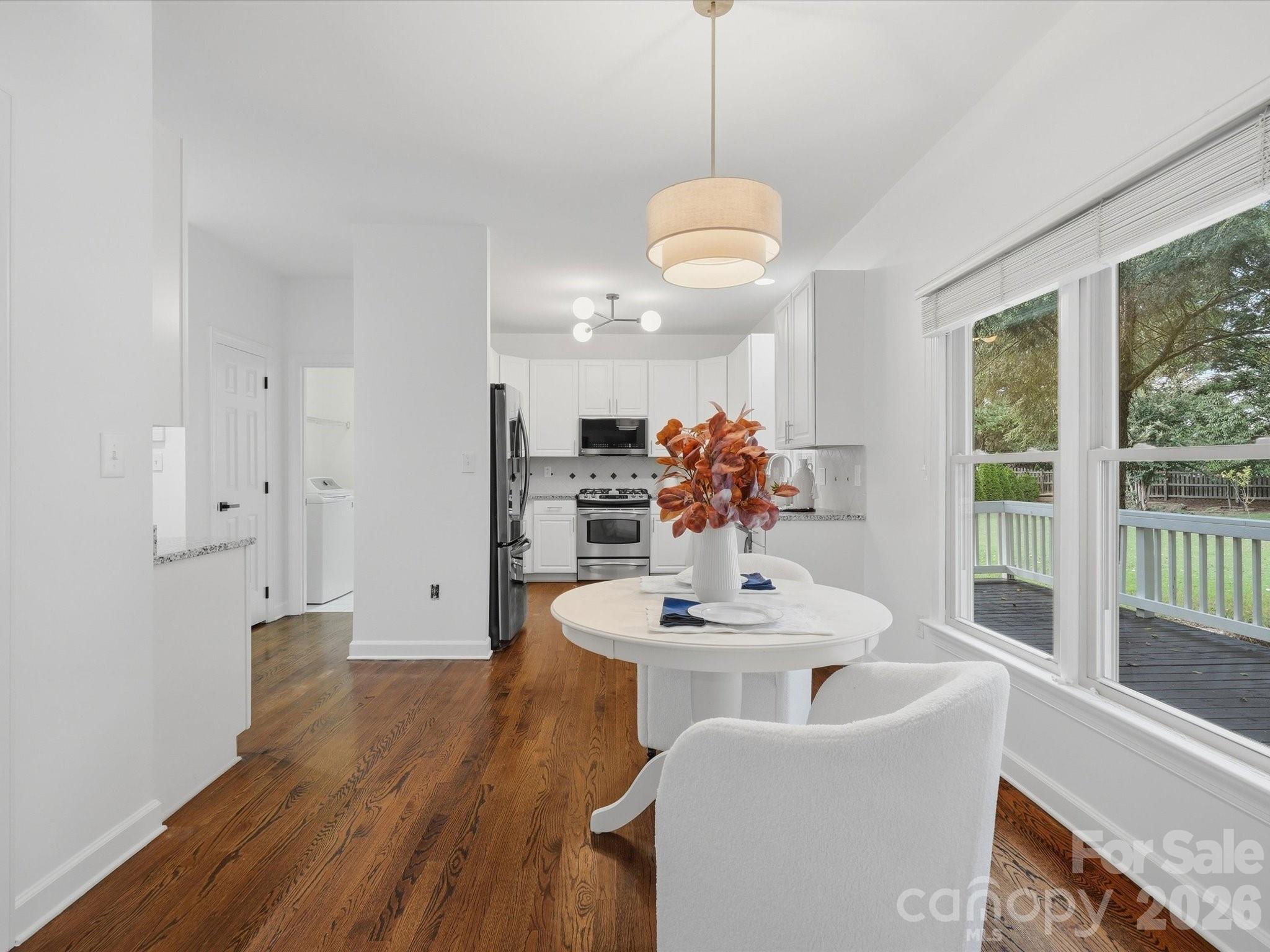 123 Topsail Place