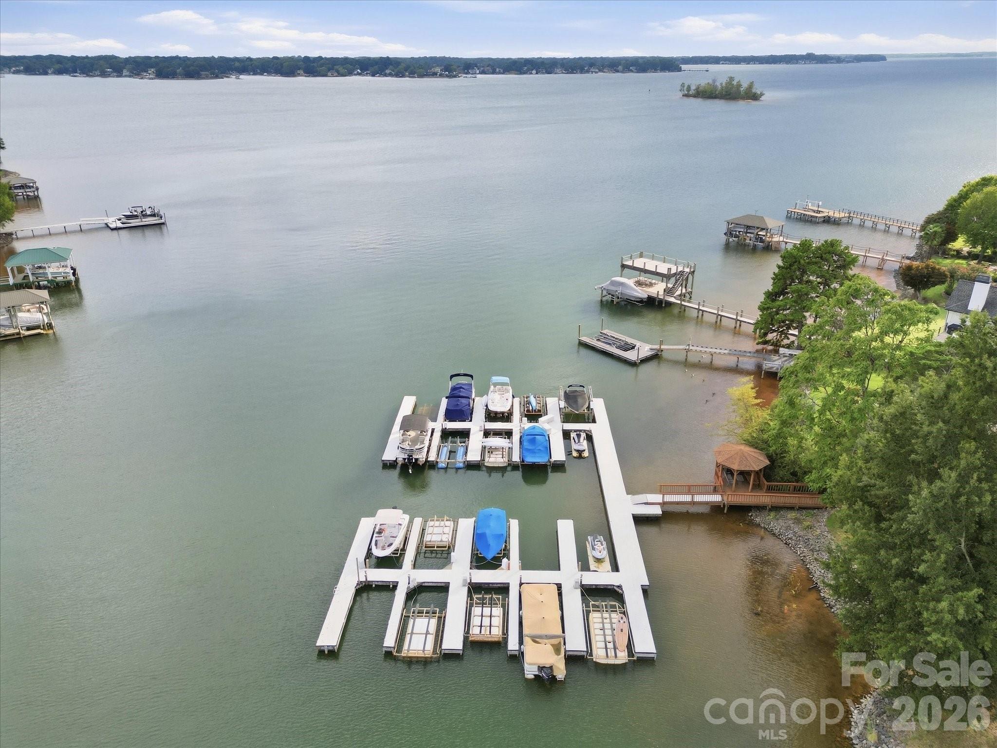 123 Topsail Place