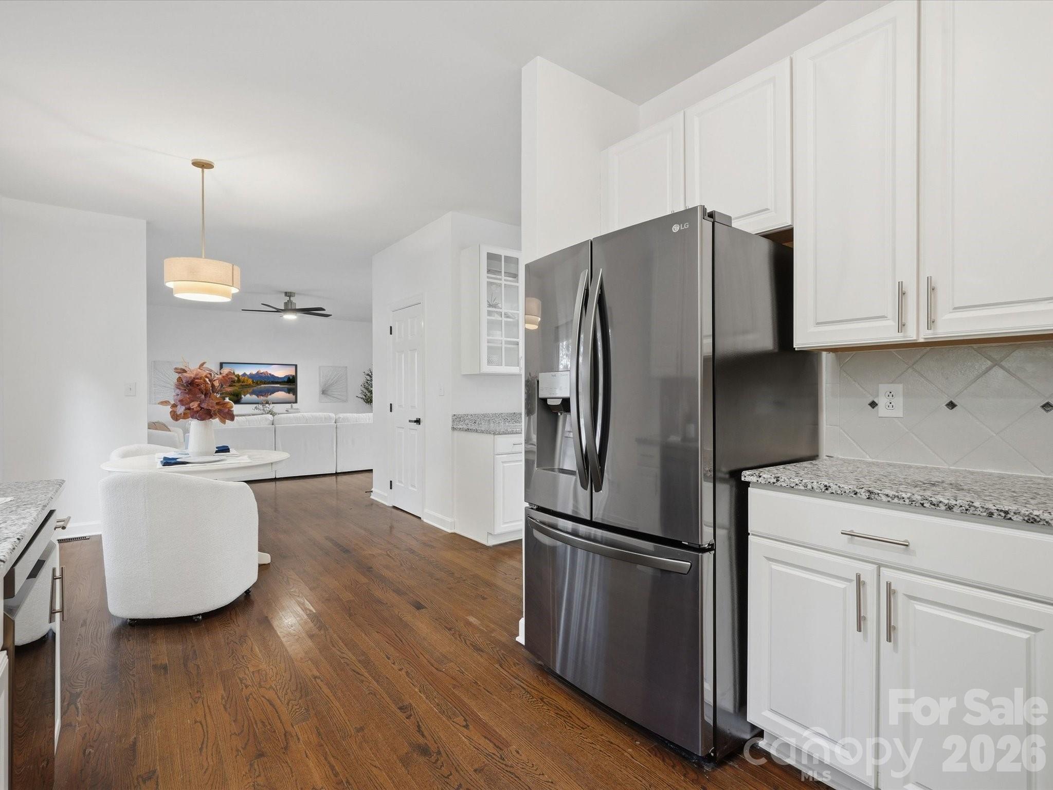 123 Topsail Place