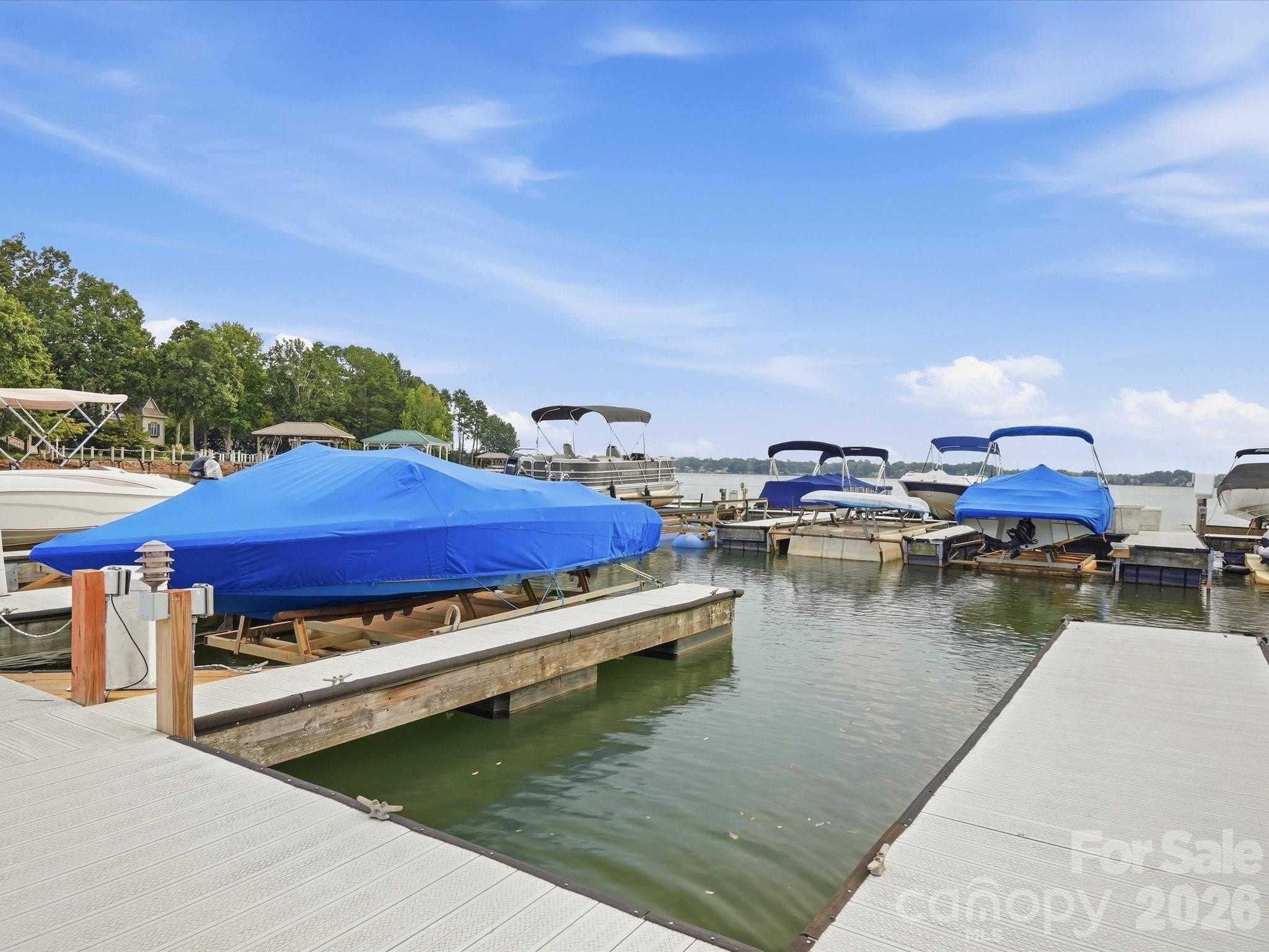 123 Topsail Place
