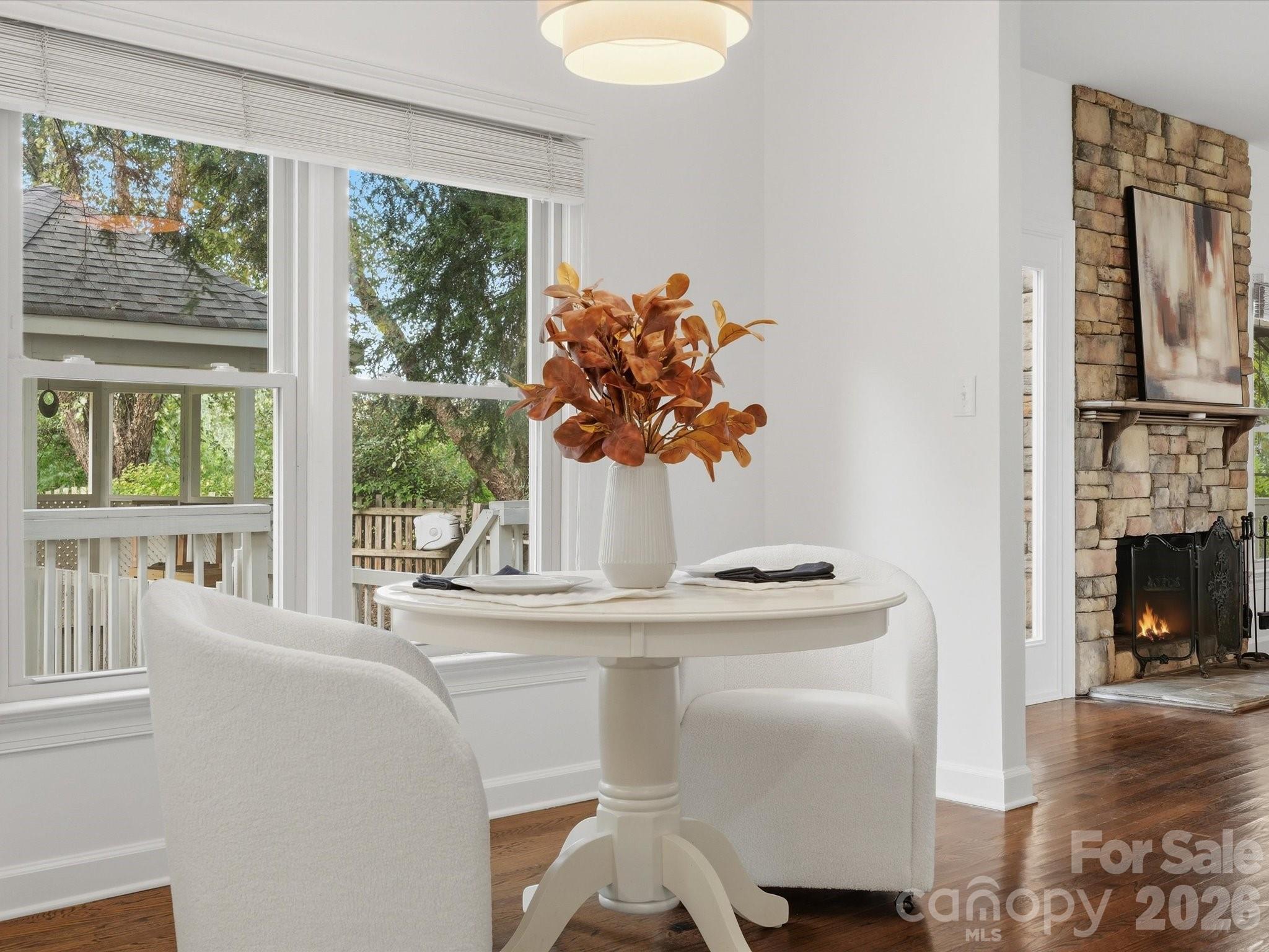 123 Topsail Place