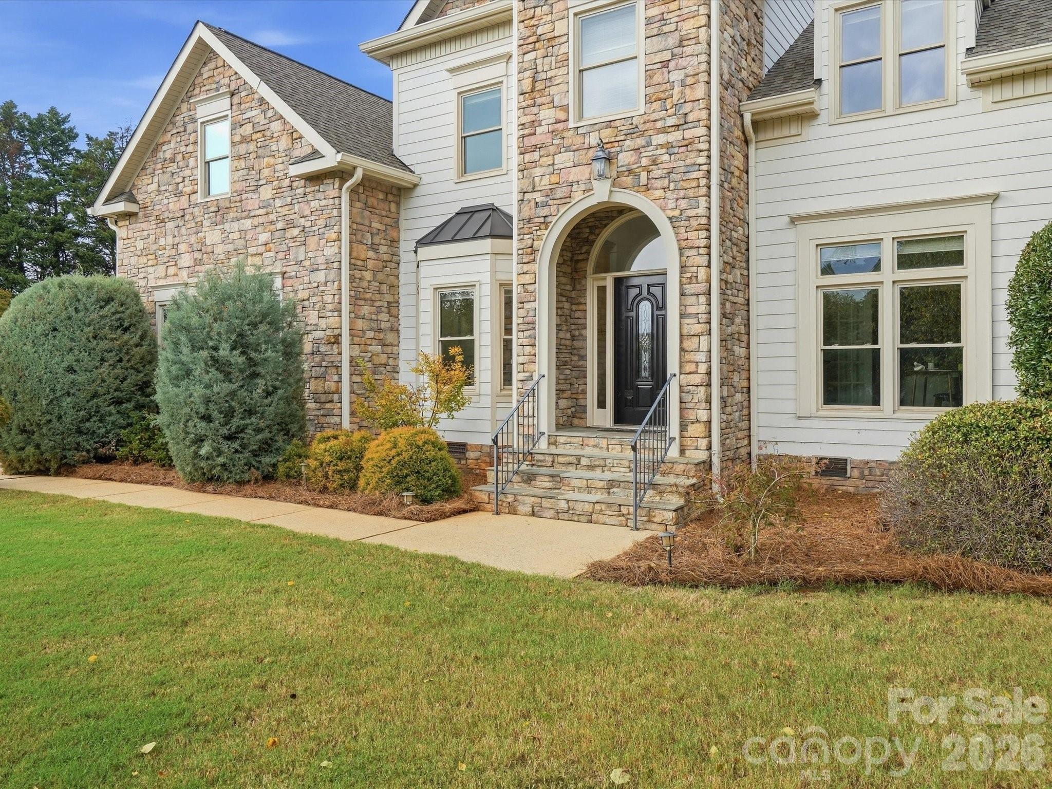 123 Topsail Place