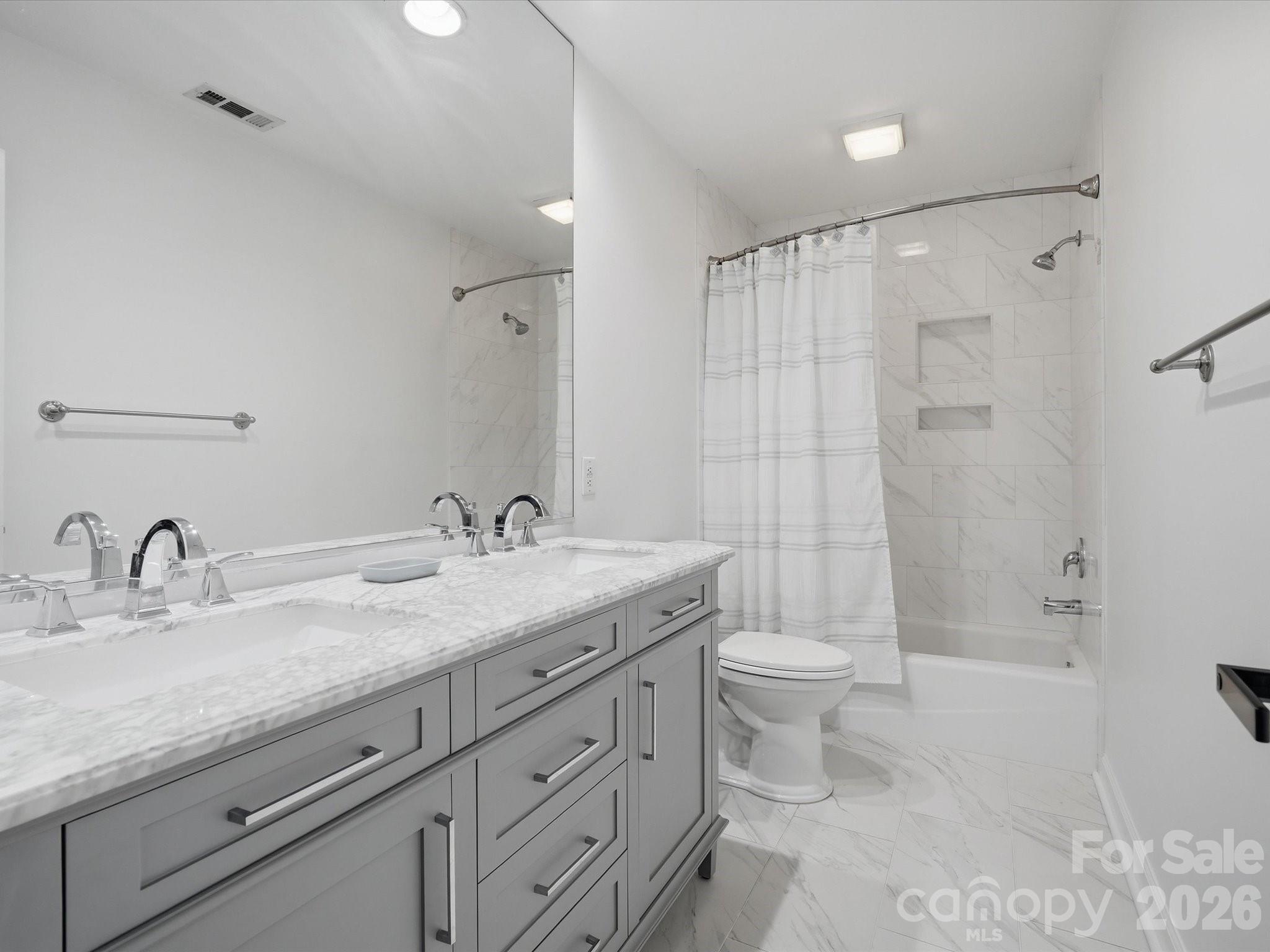 123 Topsail Place