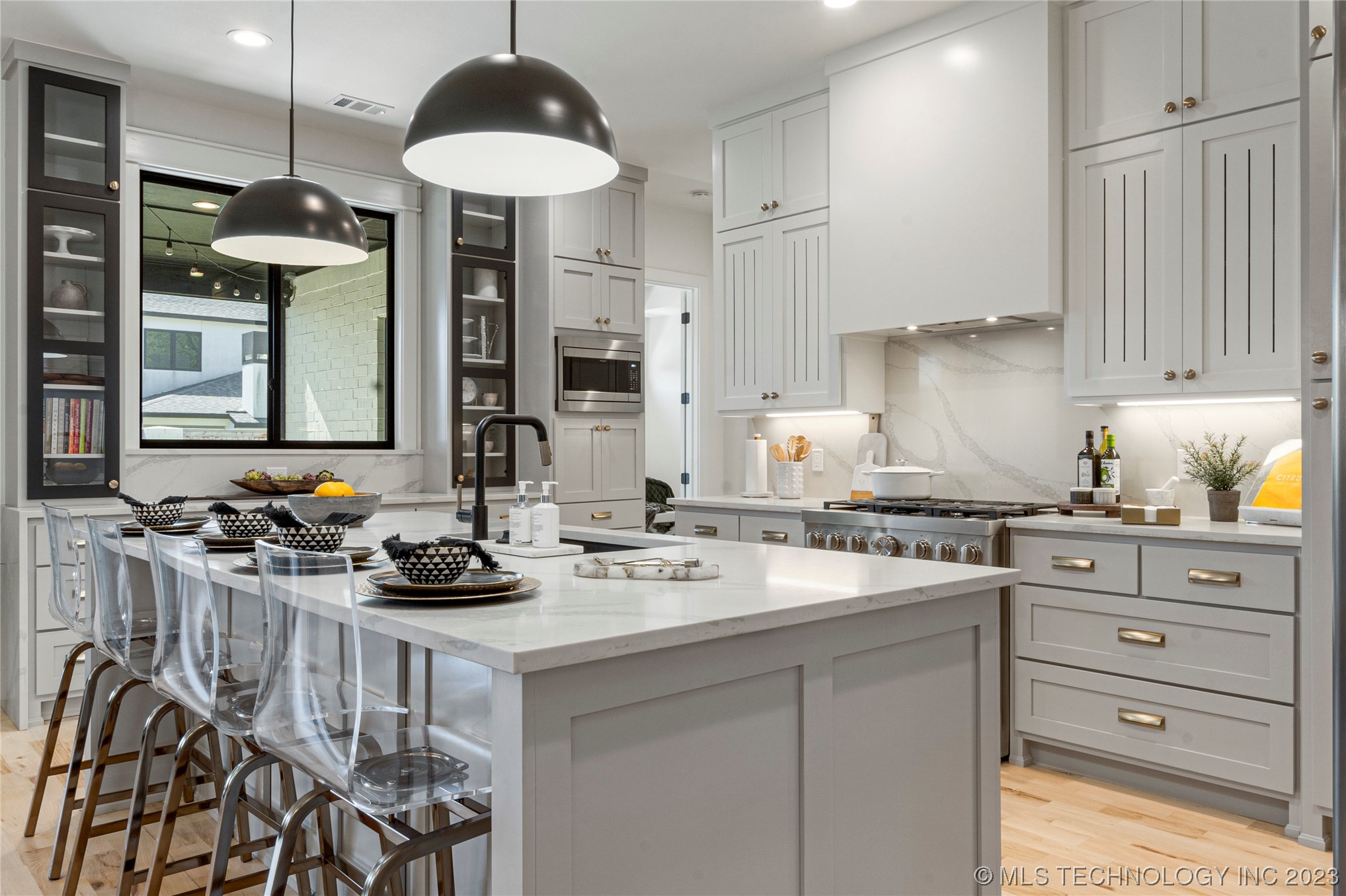 6038 E 119th Place