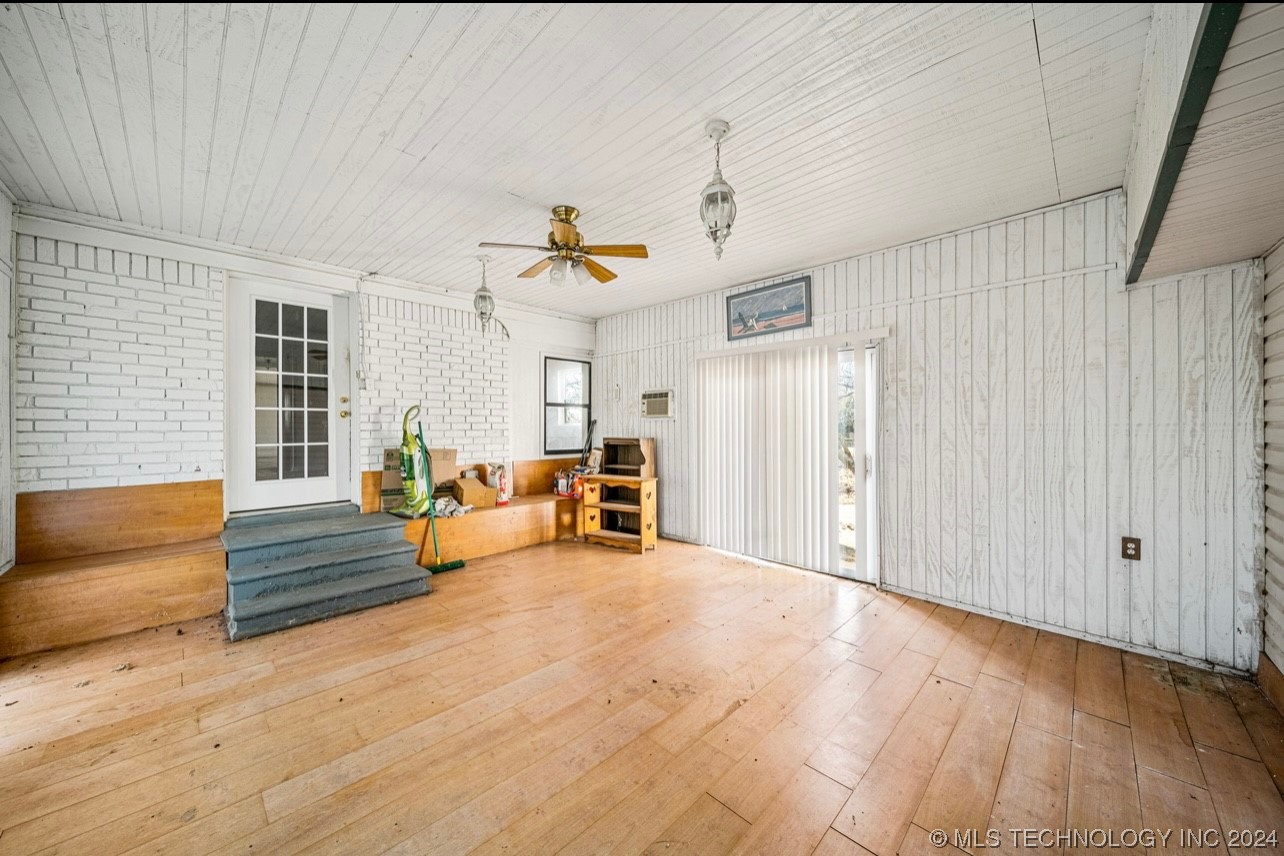 105188 N 3770 Road