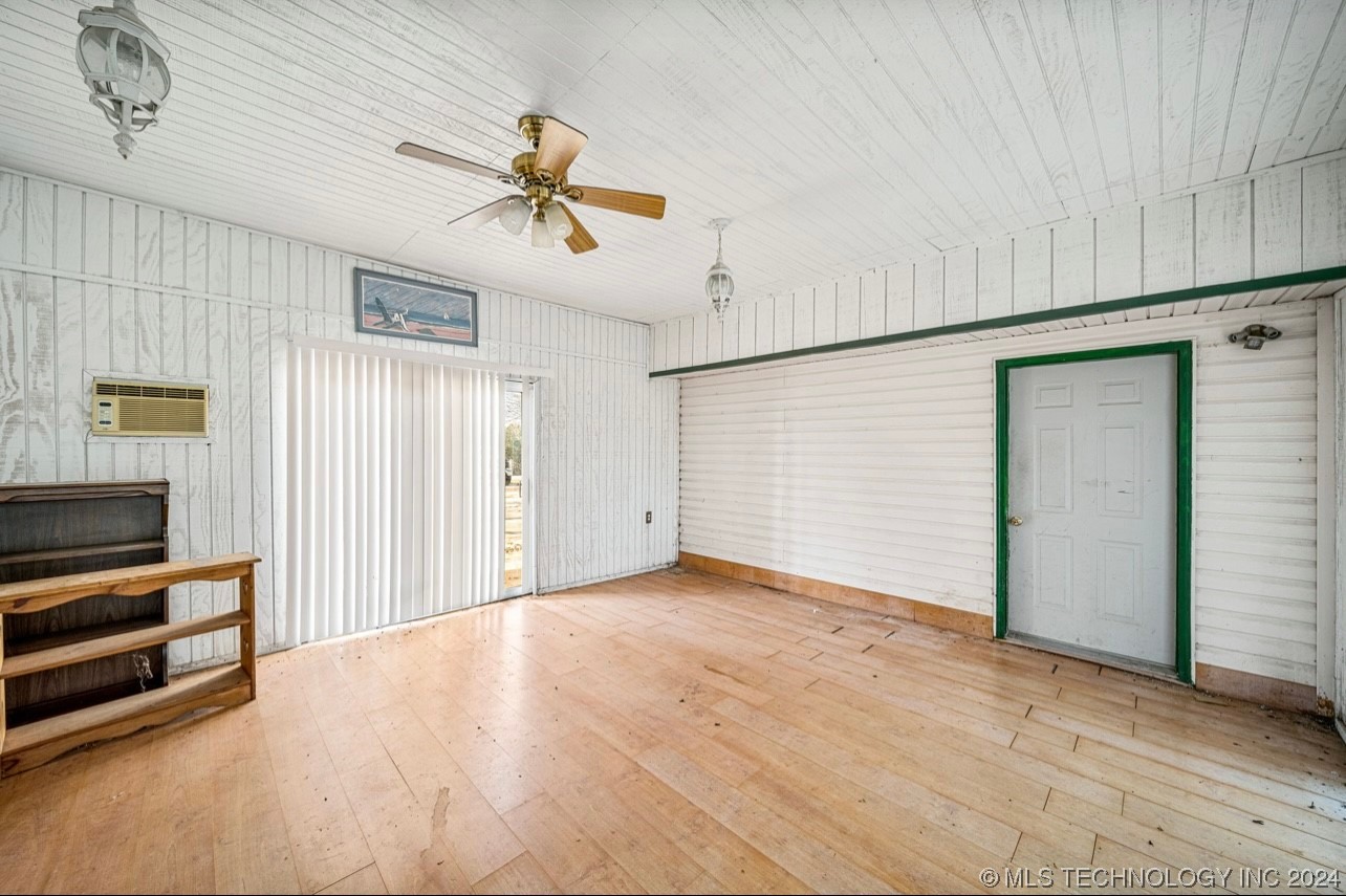 105188 N 3770 Road