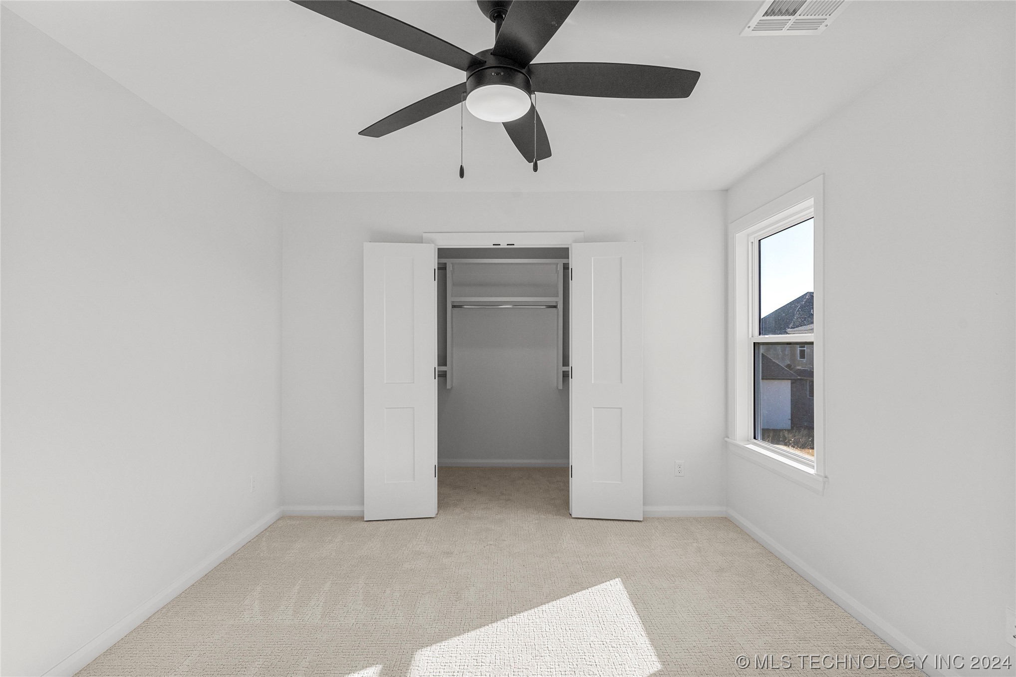 12607 S Fulton Avenue