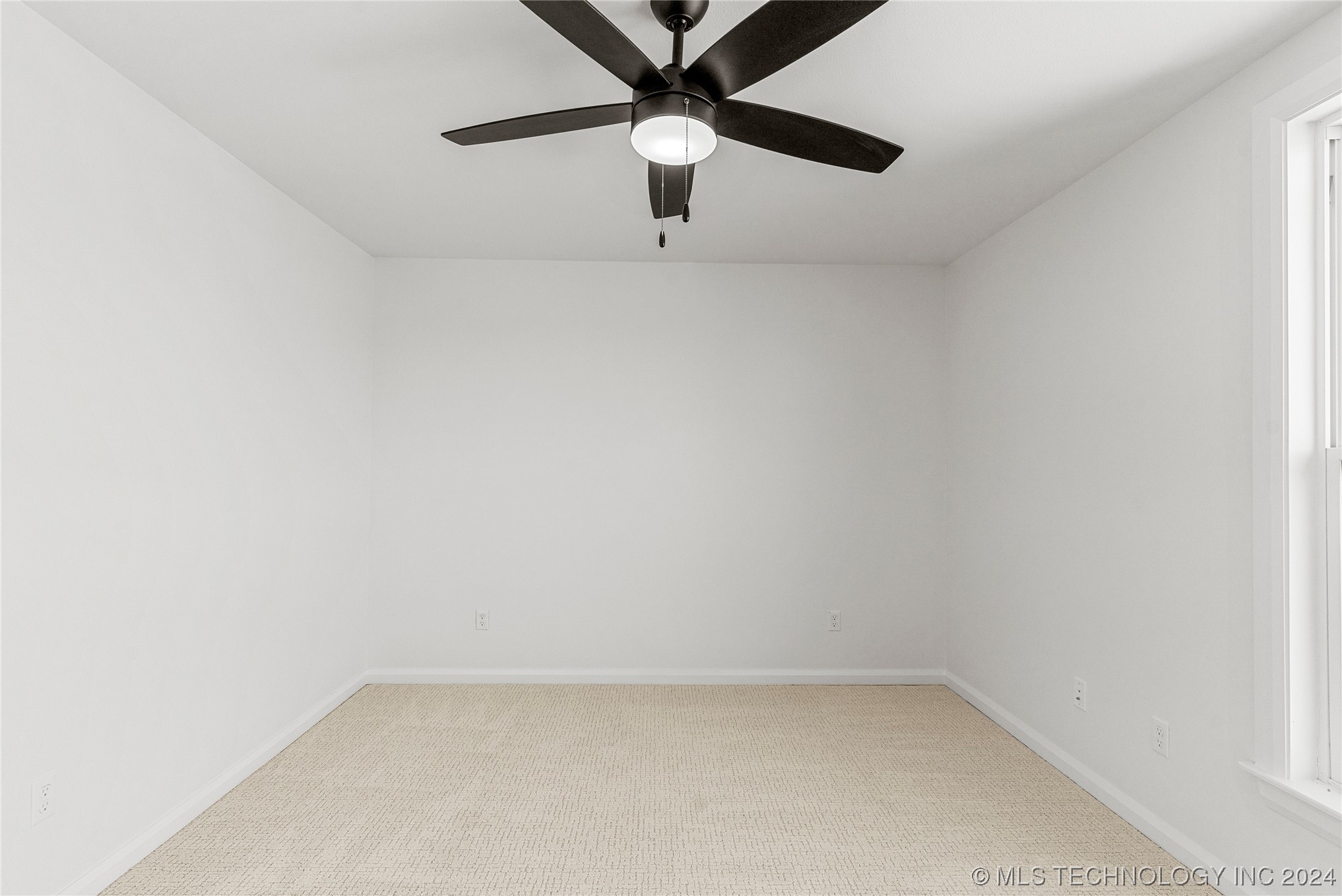 12607 S Fulton Avenue