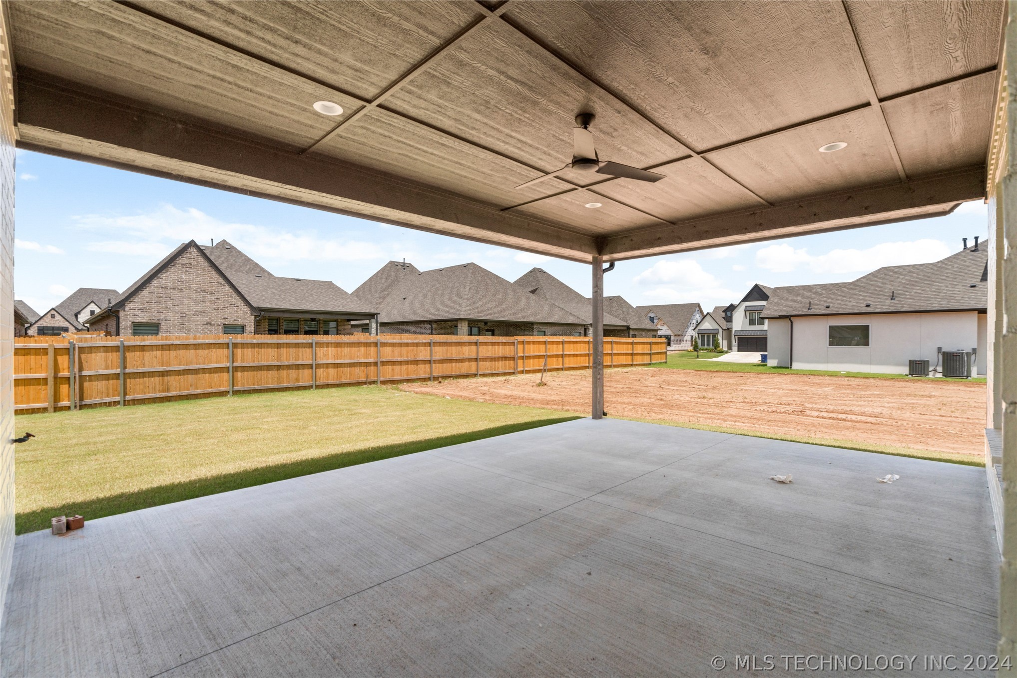 5409 E 126th Place