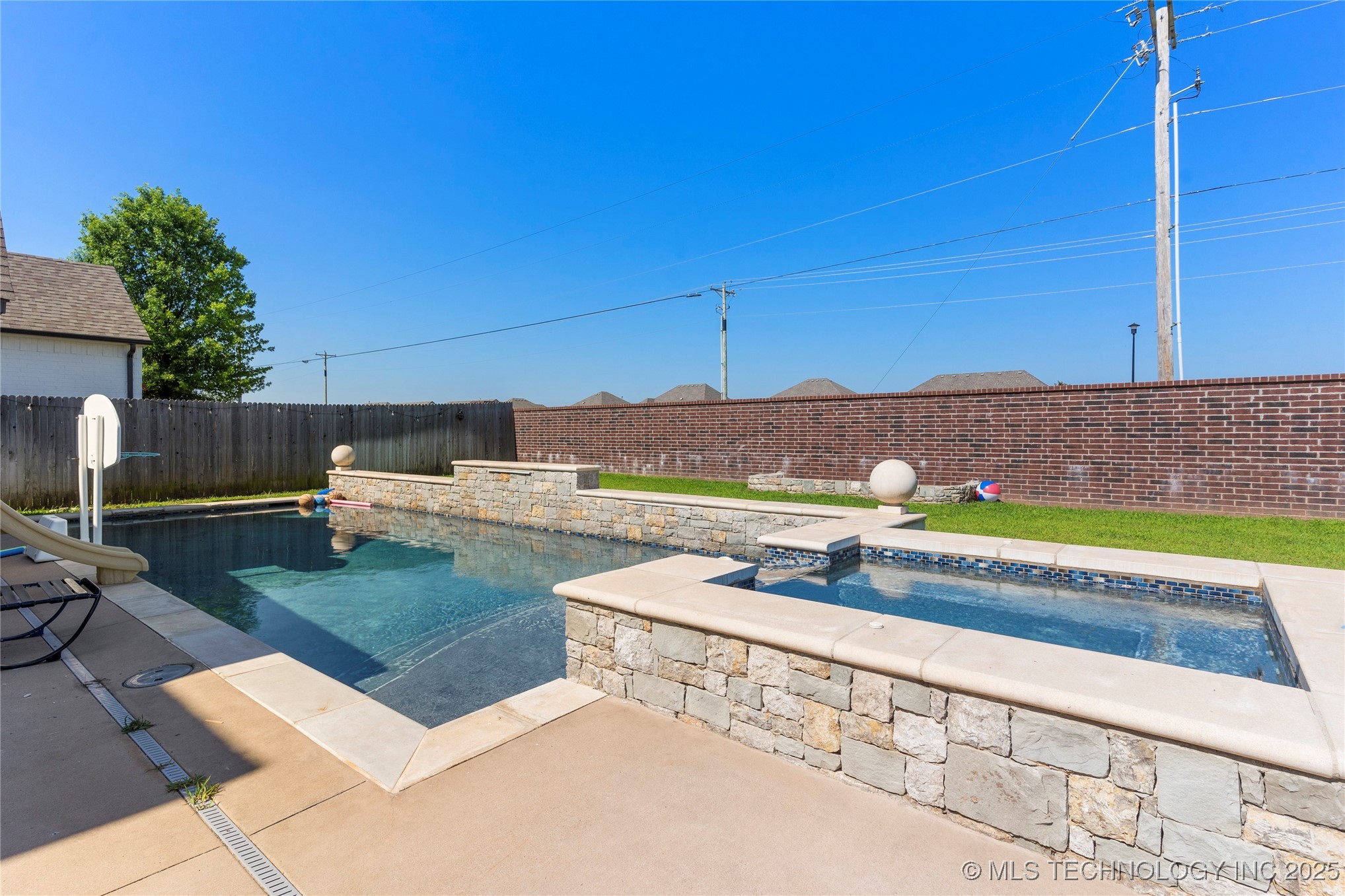 12444 S 66th East Avenue