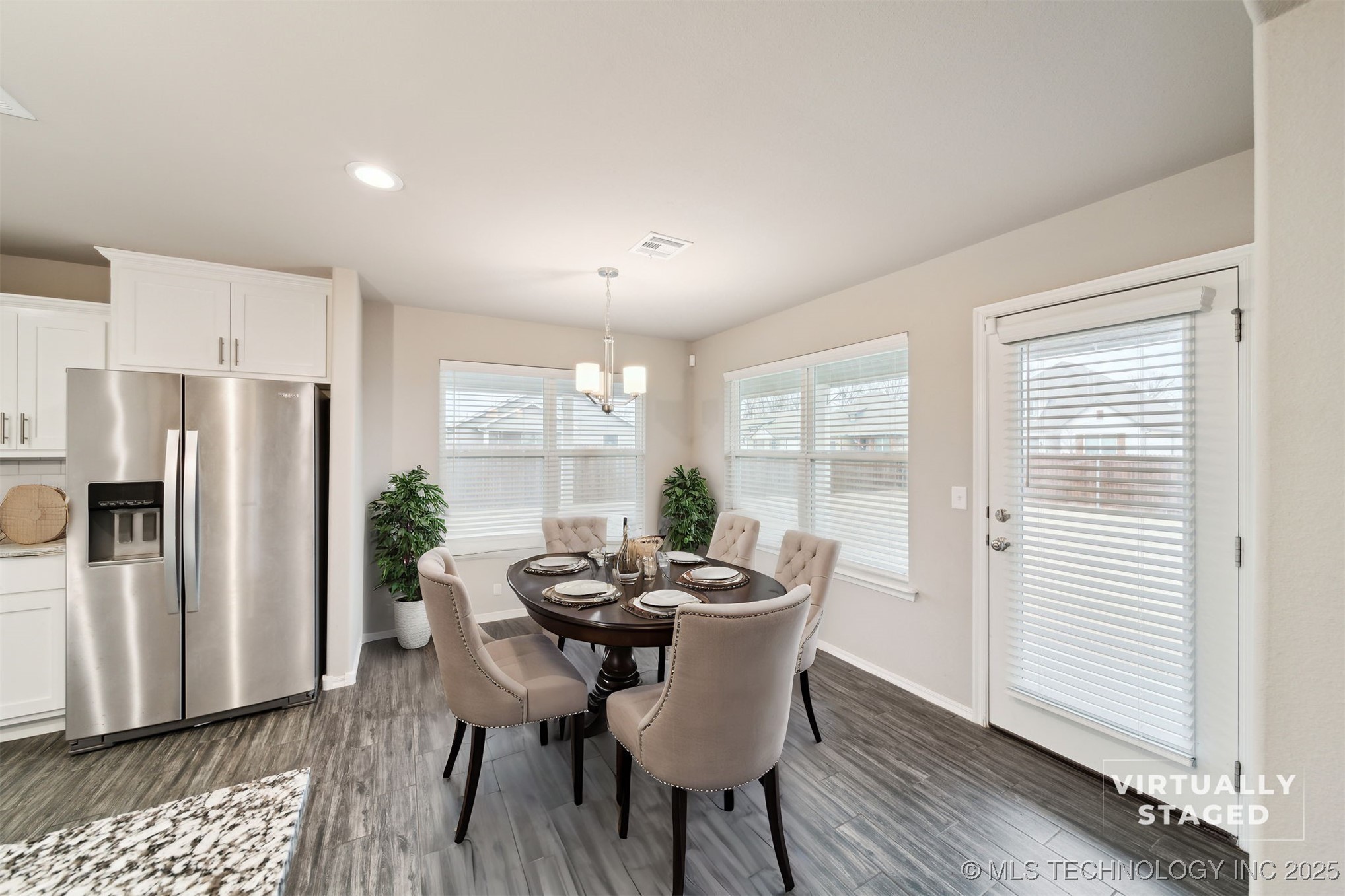 2008 W Huntsville Place