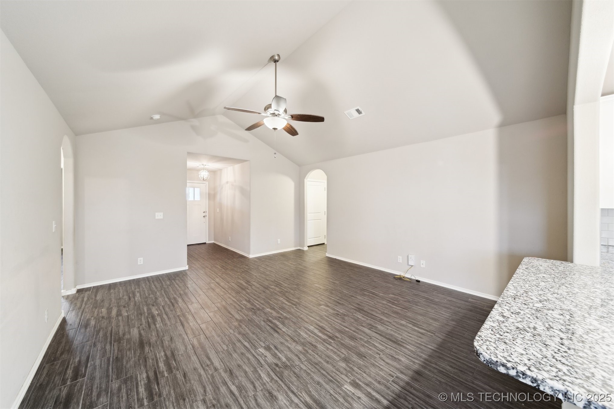 2008 W Huntsville Place