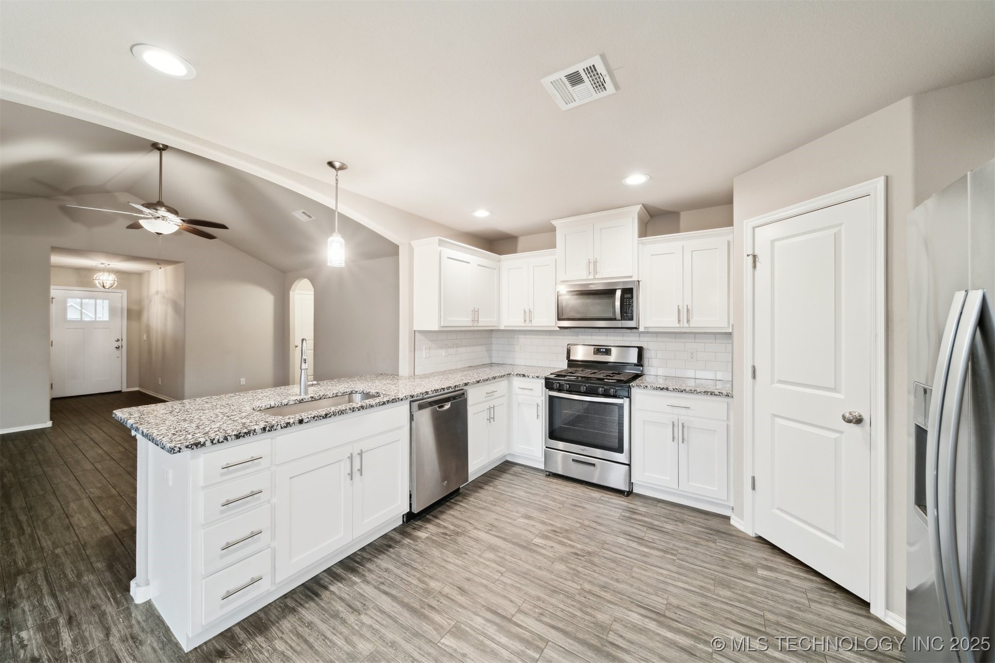2008 W Huntsville Place