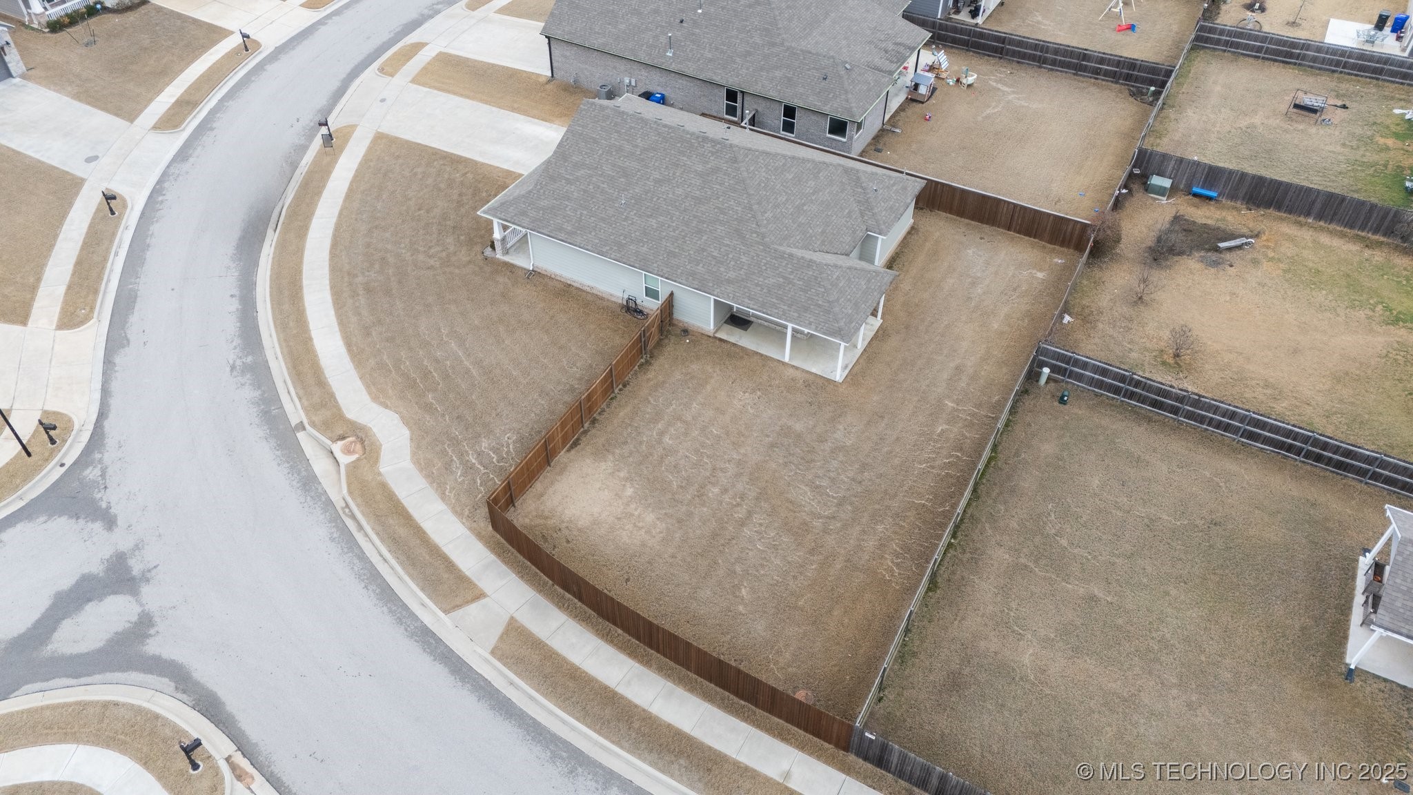 2008 W Huntsville Place