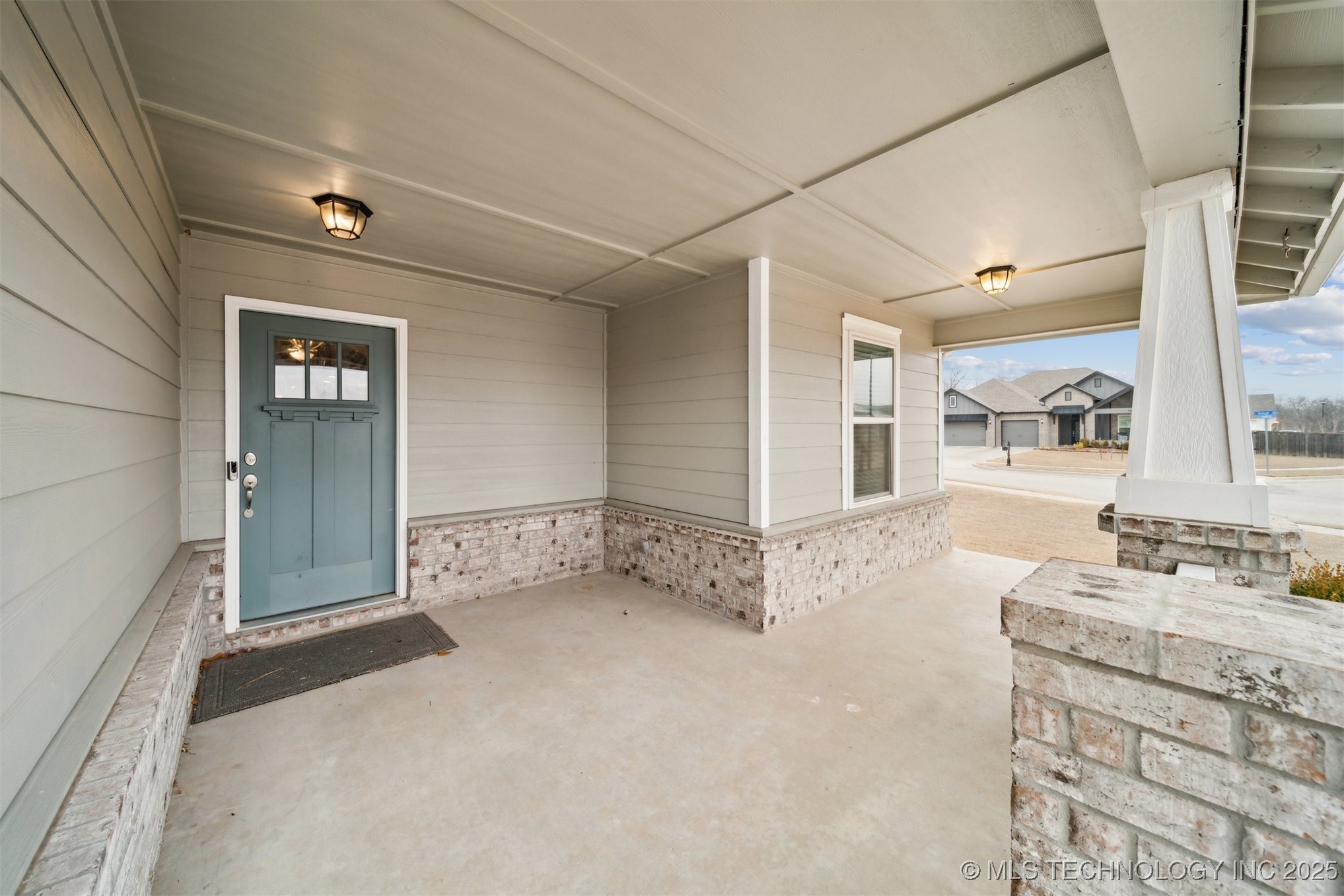 2008 W Huntsville Place