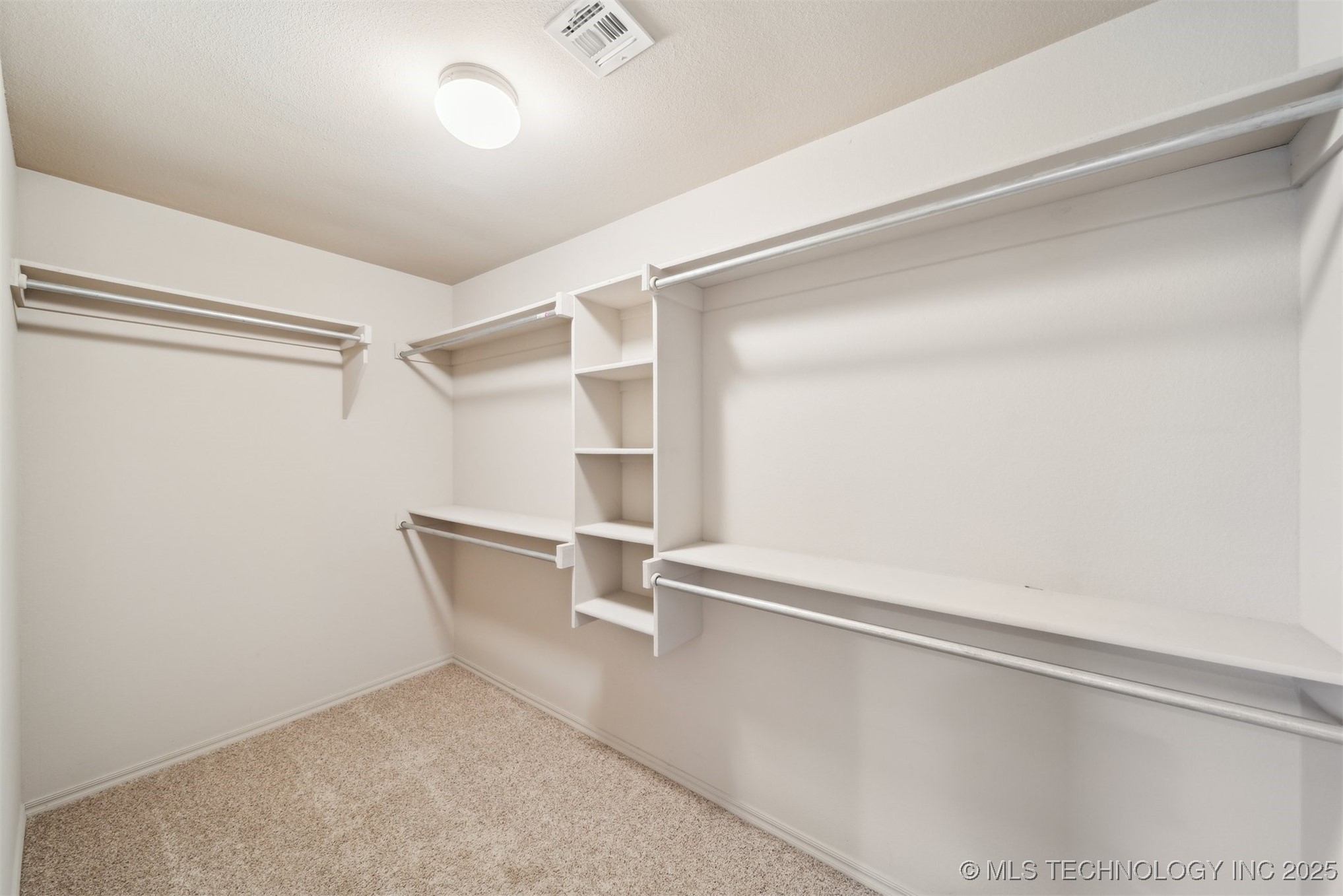 2008 W Huntsville Place