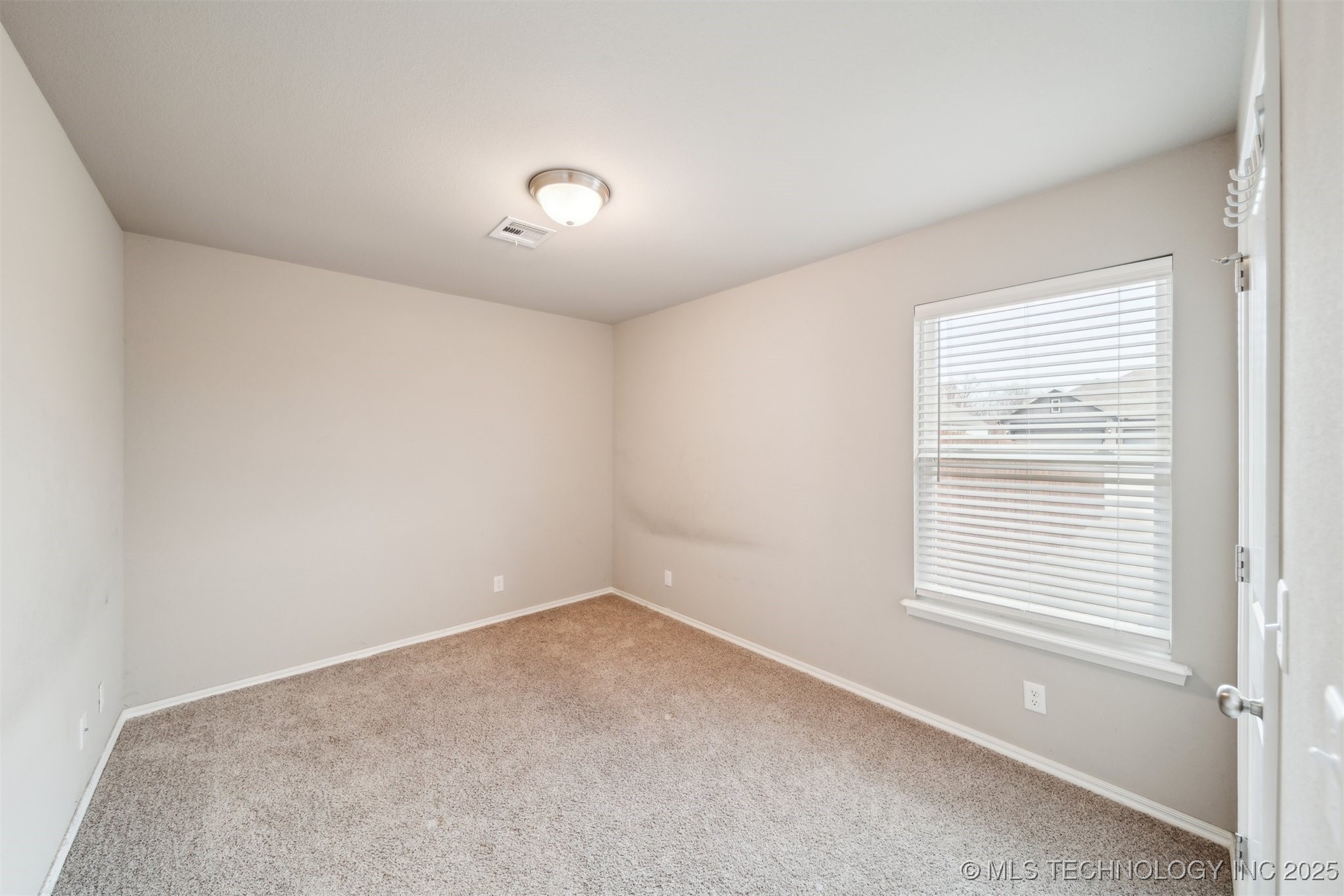 2008 W Huntsville Place