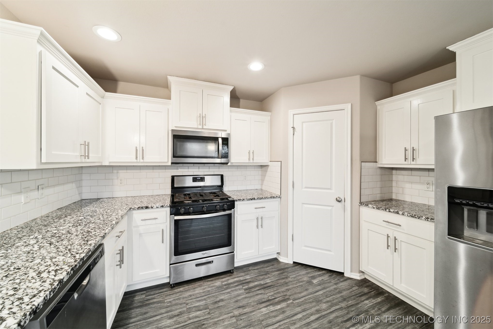 2008 W Huntsville Place