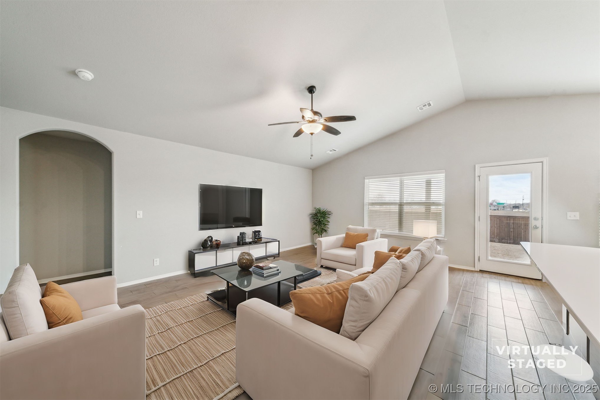 2029 W Huntsville Place