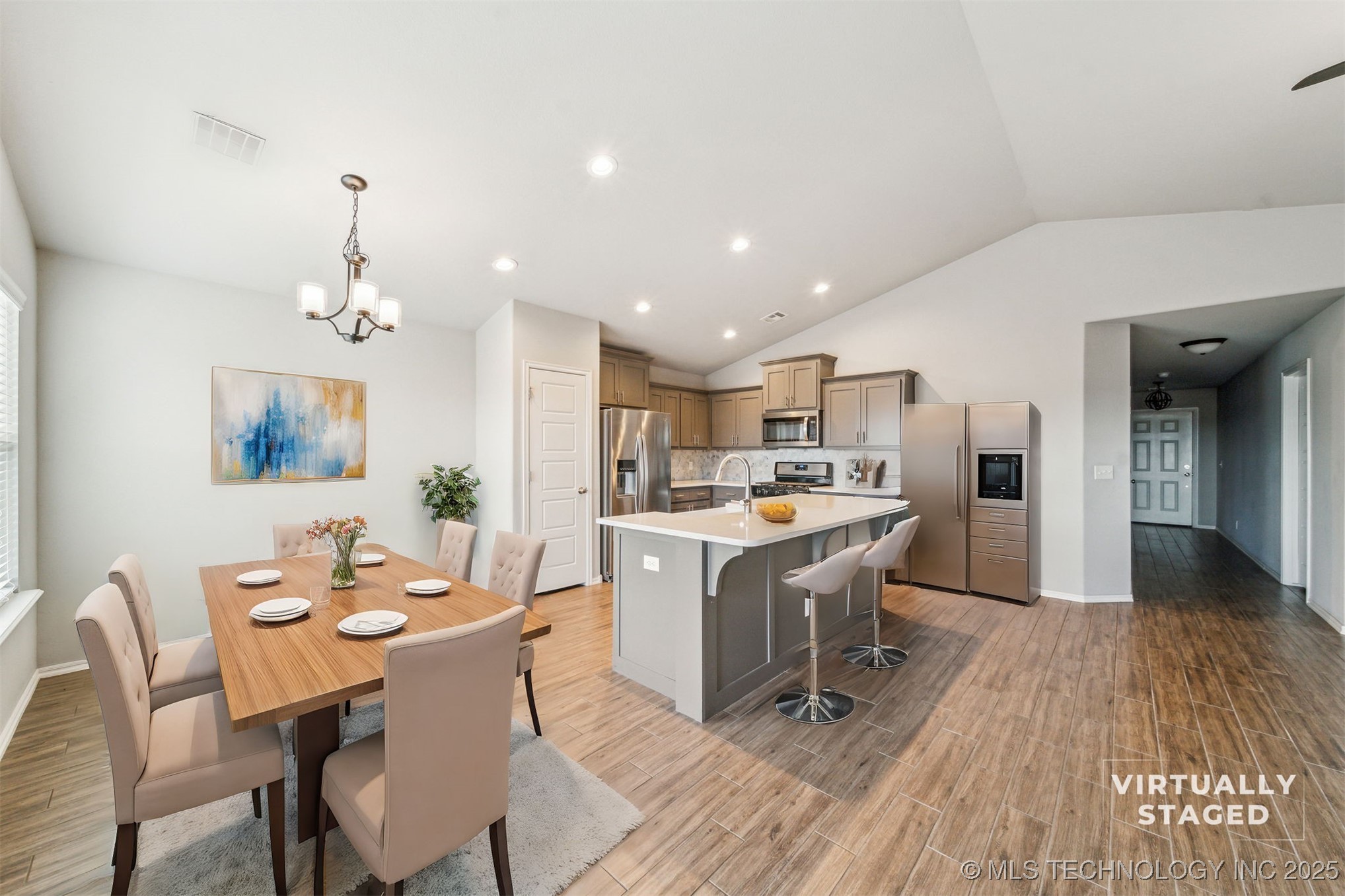 2029 W Huntsville Place