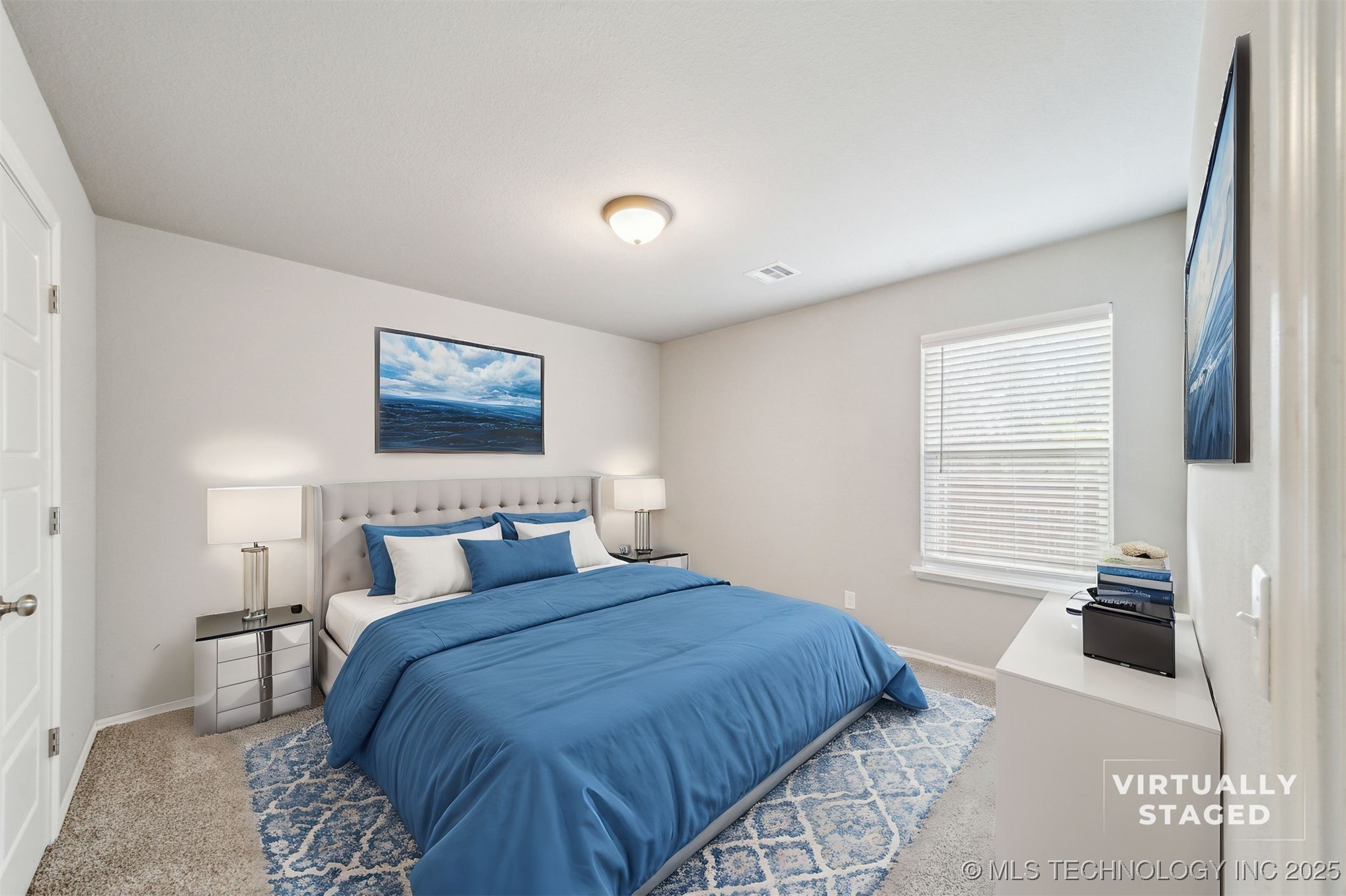 2029 W Huntsville Place