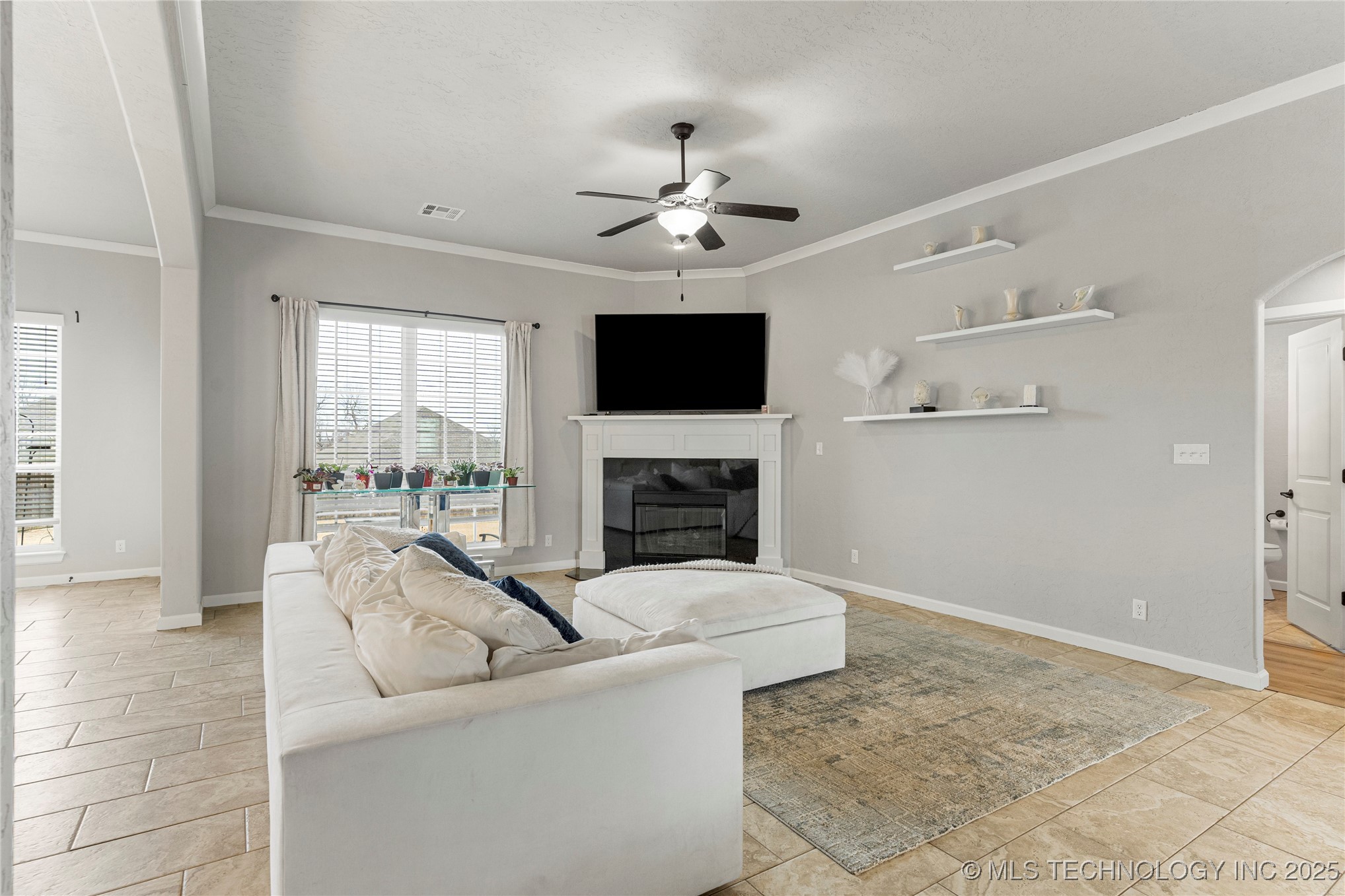 6319 E 147th Street S