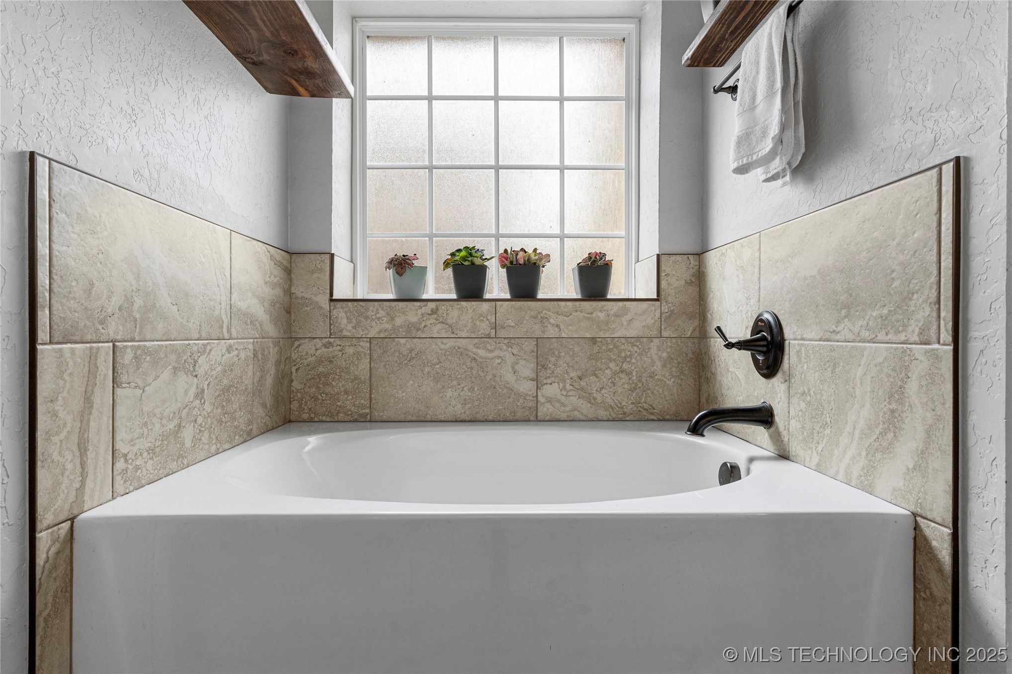 6319 E 147th Street S