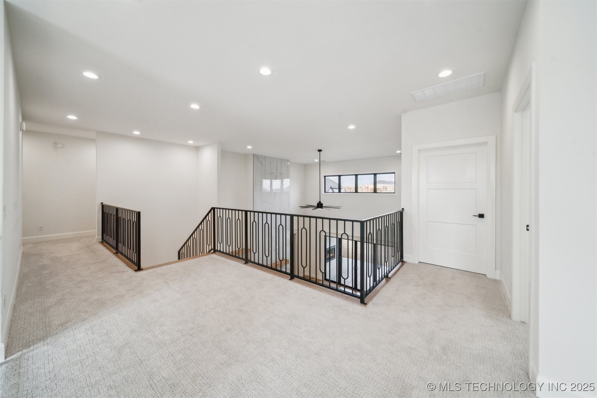 12619 S Fulton Avenue