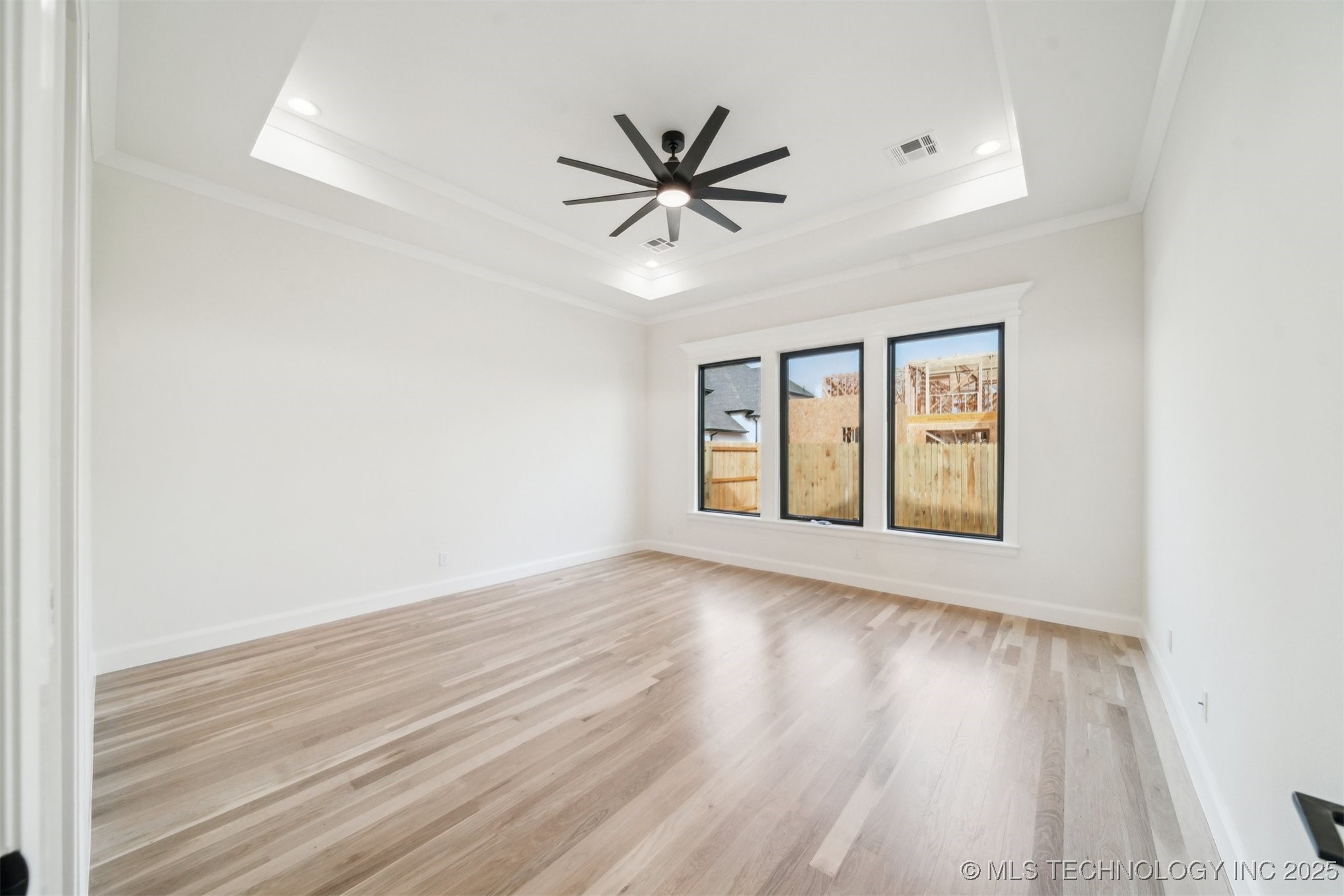 12619 S Fulton Avenue