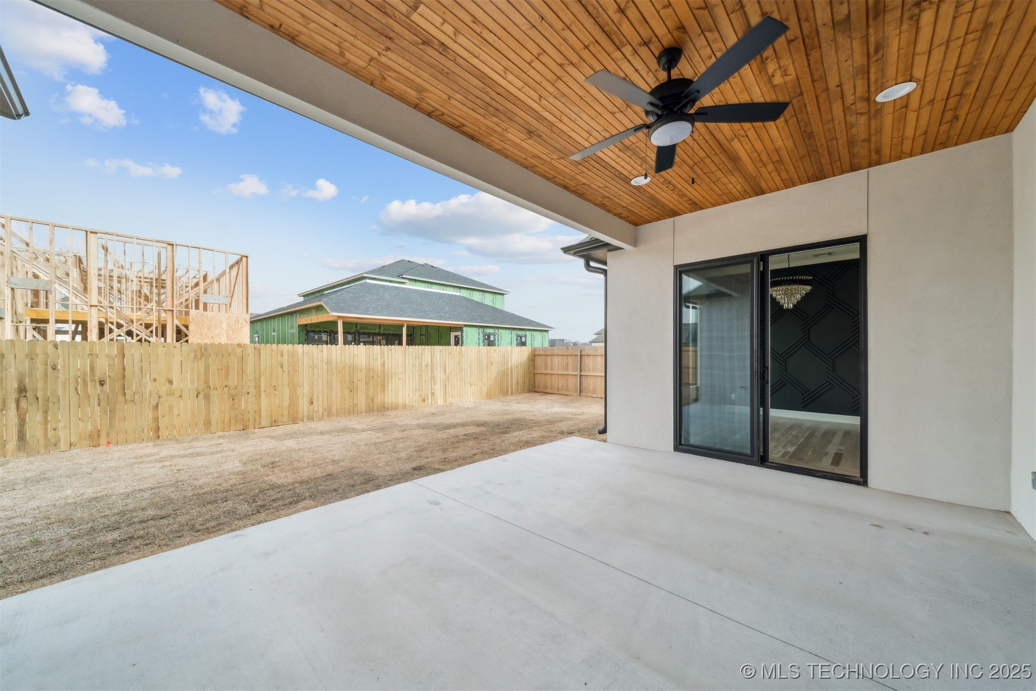 12619 S Fulton Avenue