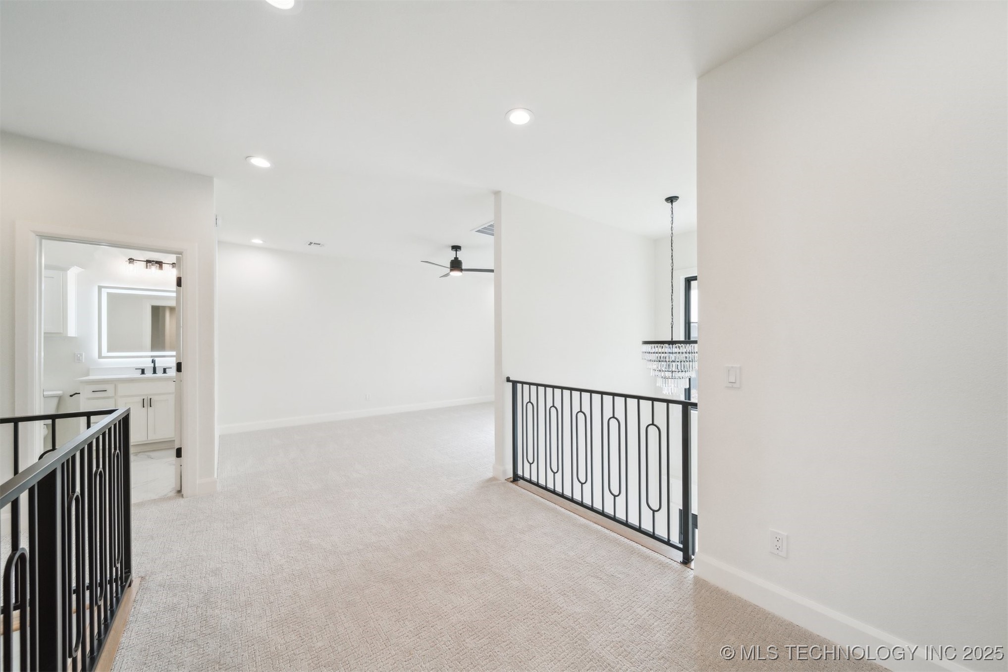 12619 S Fulton Avenue